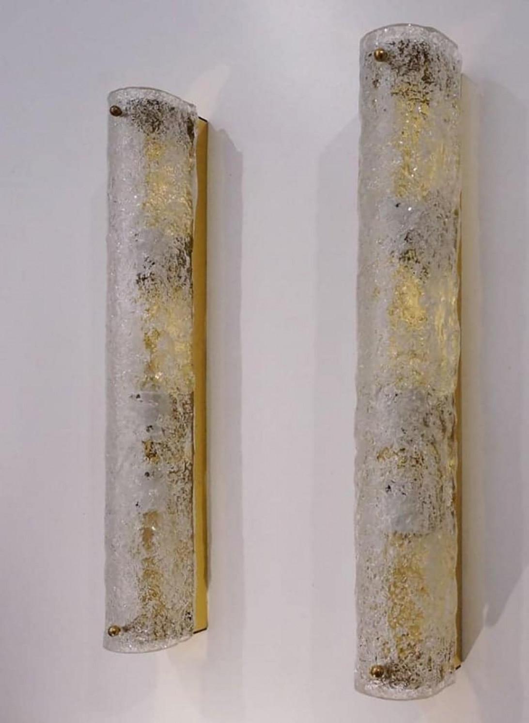 One of the Four Blown Murano Glass and Brass Wall Lights by Hillebrand For Sale 3