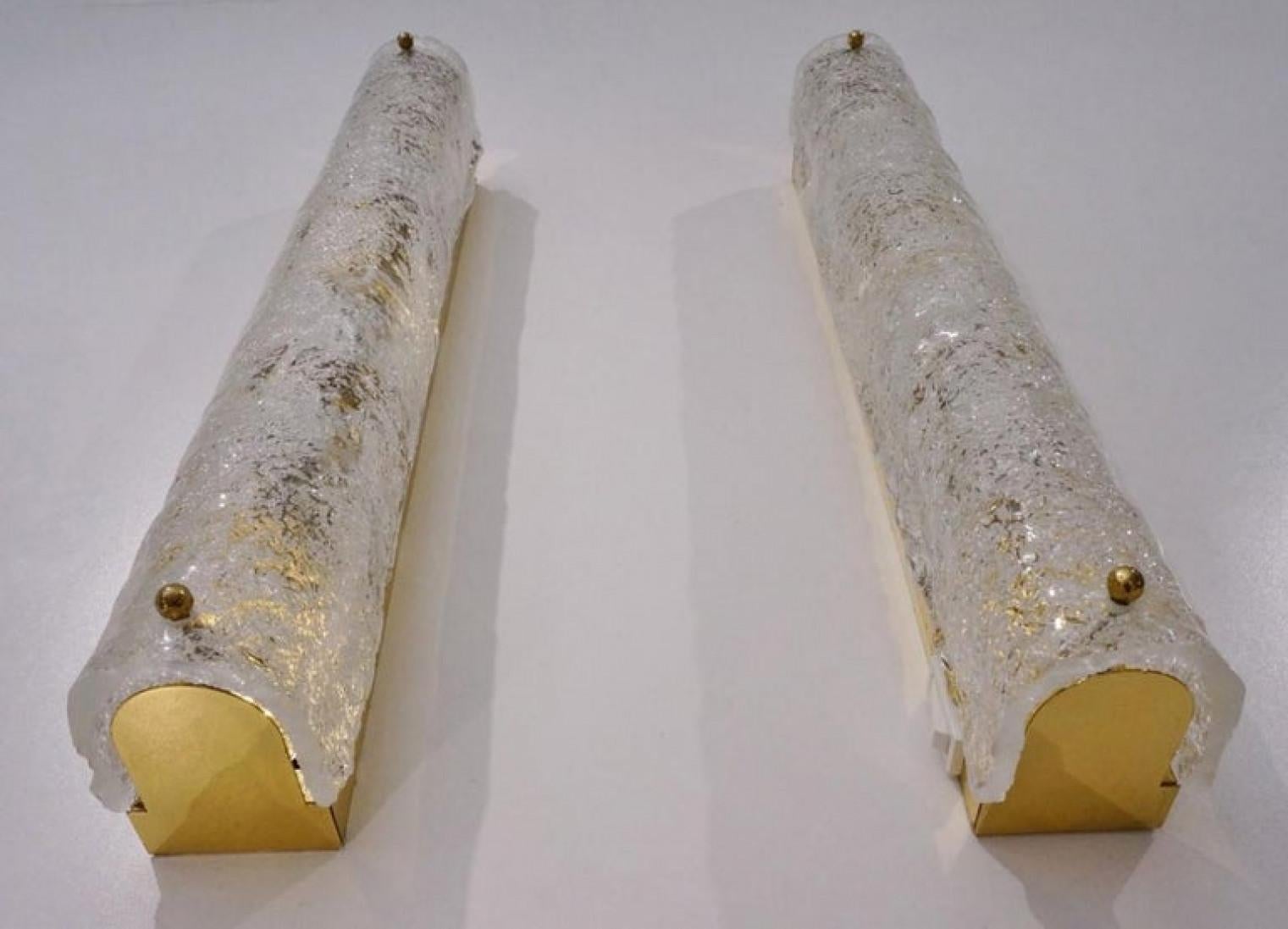 One of the Four Blown Murano Glass and Brass Wall Lights by Hillebrand For Sale 1