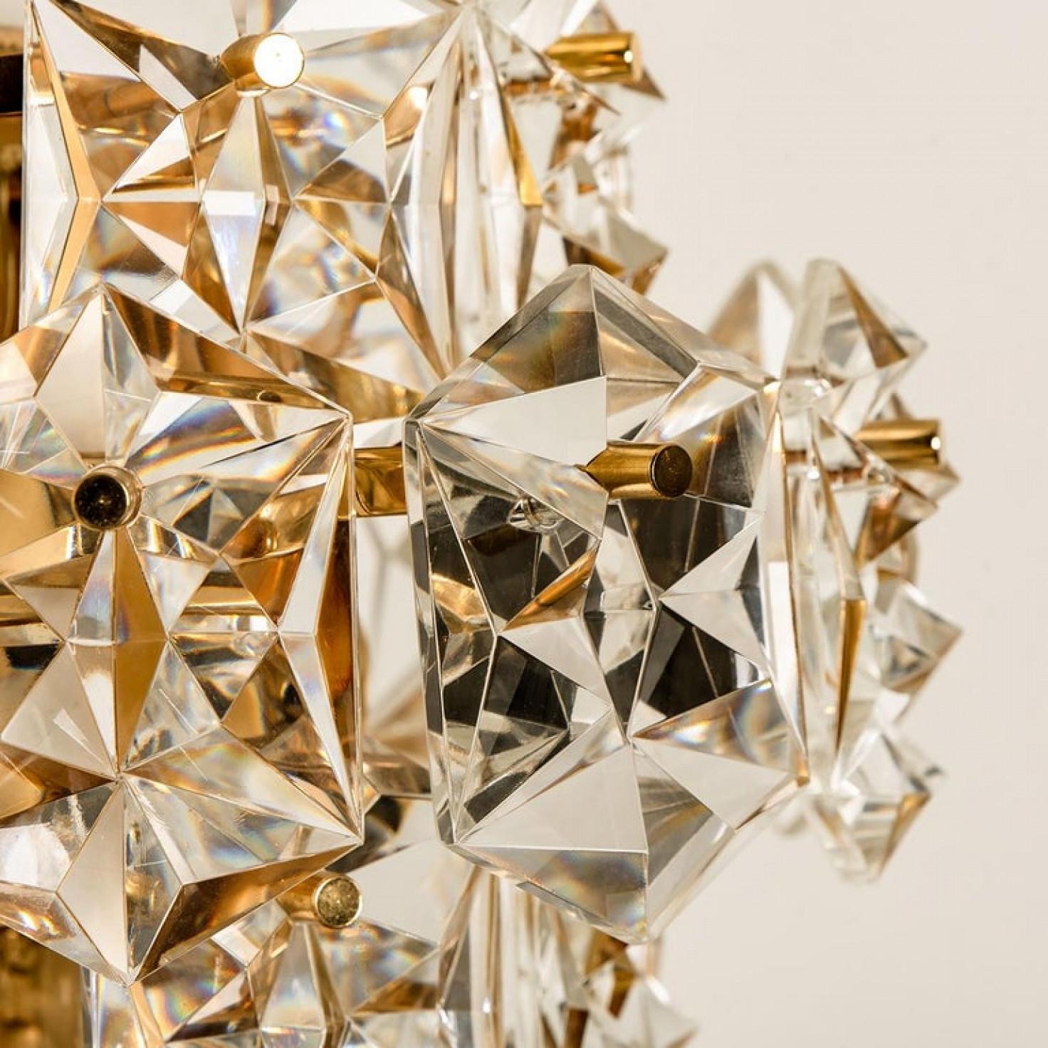 Einer der vier großen vergoldetem Messing facettierten Kristall Wandleuchten Kinkeldey im Angebot 6
