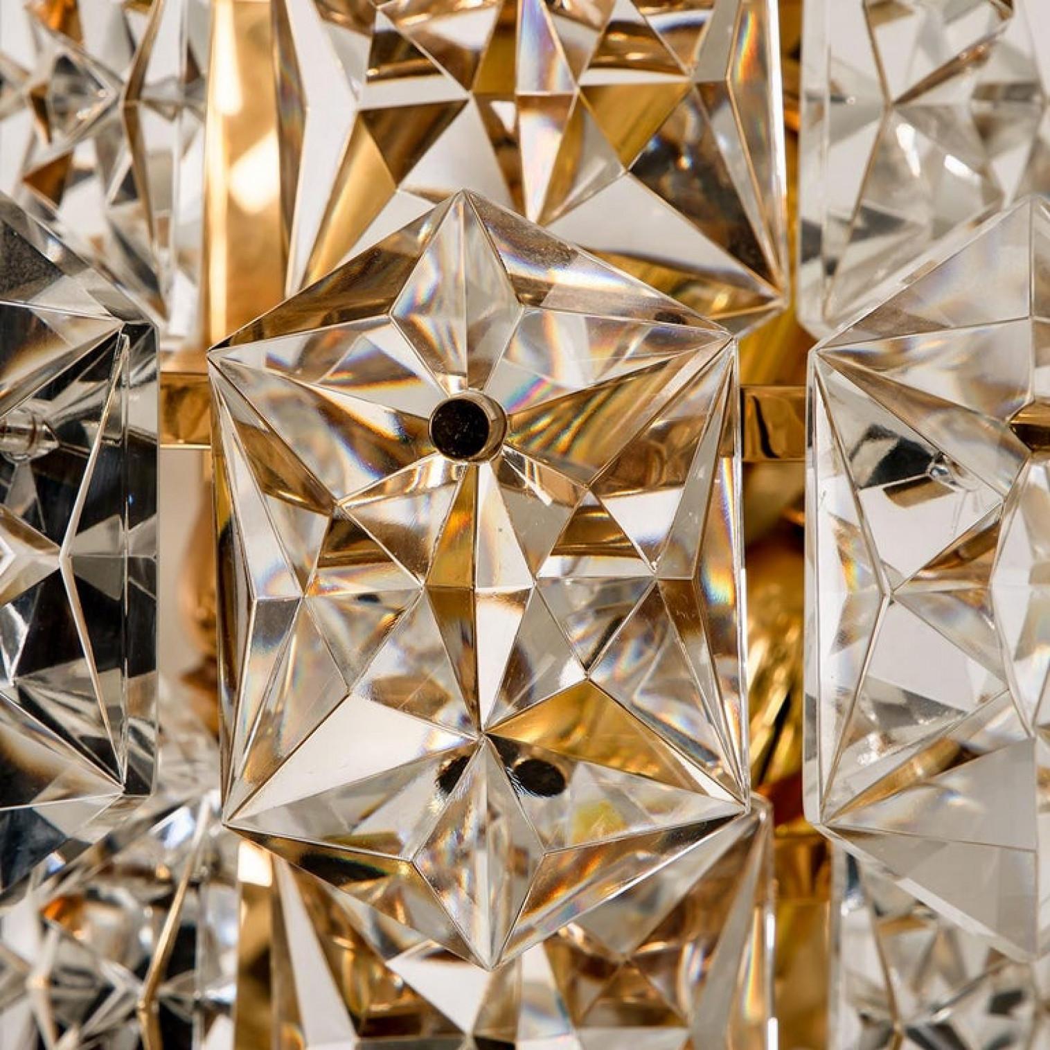 Einer der vier großen vergoldetem Messing facettierten Kristall Wandleuchten Kinkeldey im Angebot 8
