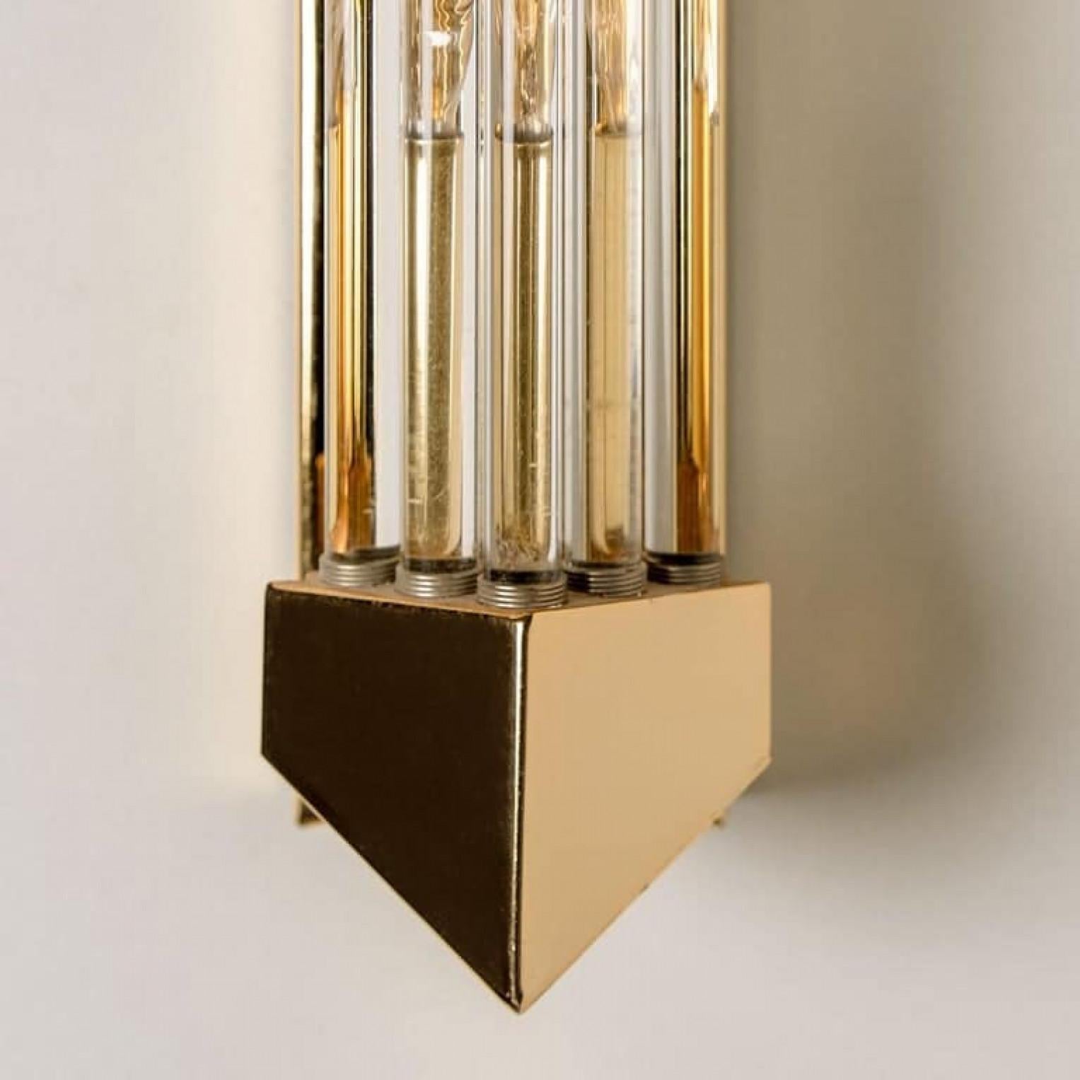One of the Four Large Venini Style Murano Glass and Gilt Brass Sconces, Italy For Sale 4