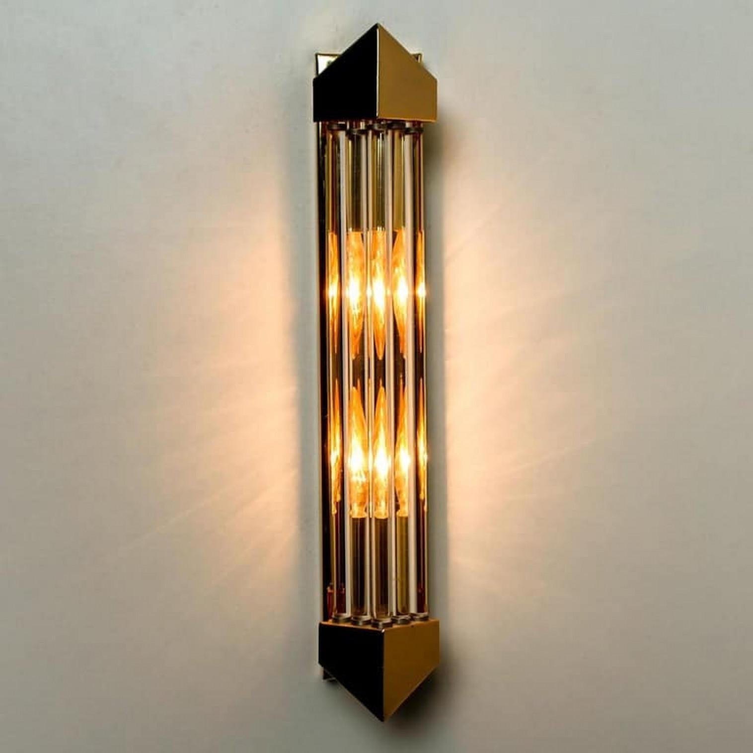 Gold One of the Four Large Venini Style Murano Glass and Gilt Brass Sconces, Italy For Sale