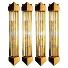 L'une des quatre grandes appliques de style Venini en verre de Murano et laiton doré, Italie