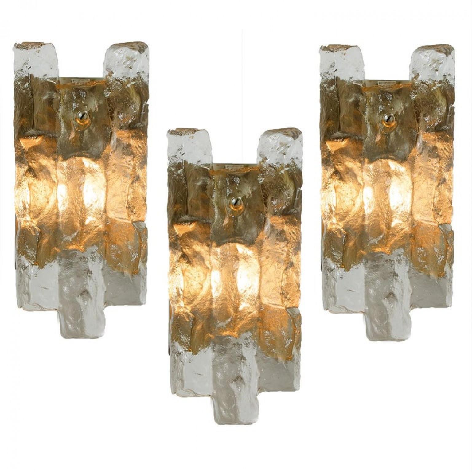 One of The Six Kalmar Ice Glass Wall Sconces by J.T. Kalmar, Austria, 1970s For Sale 2