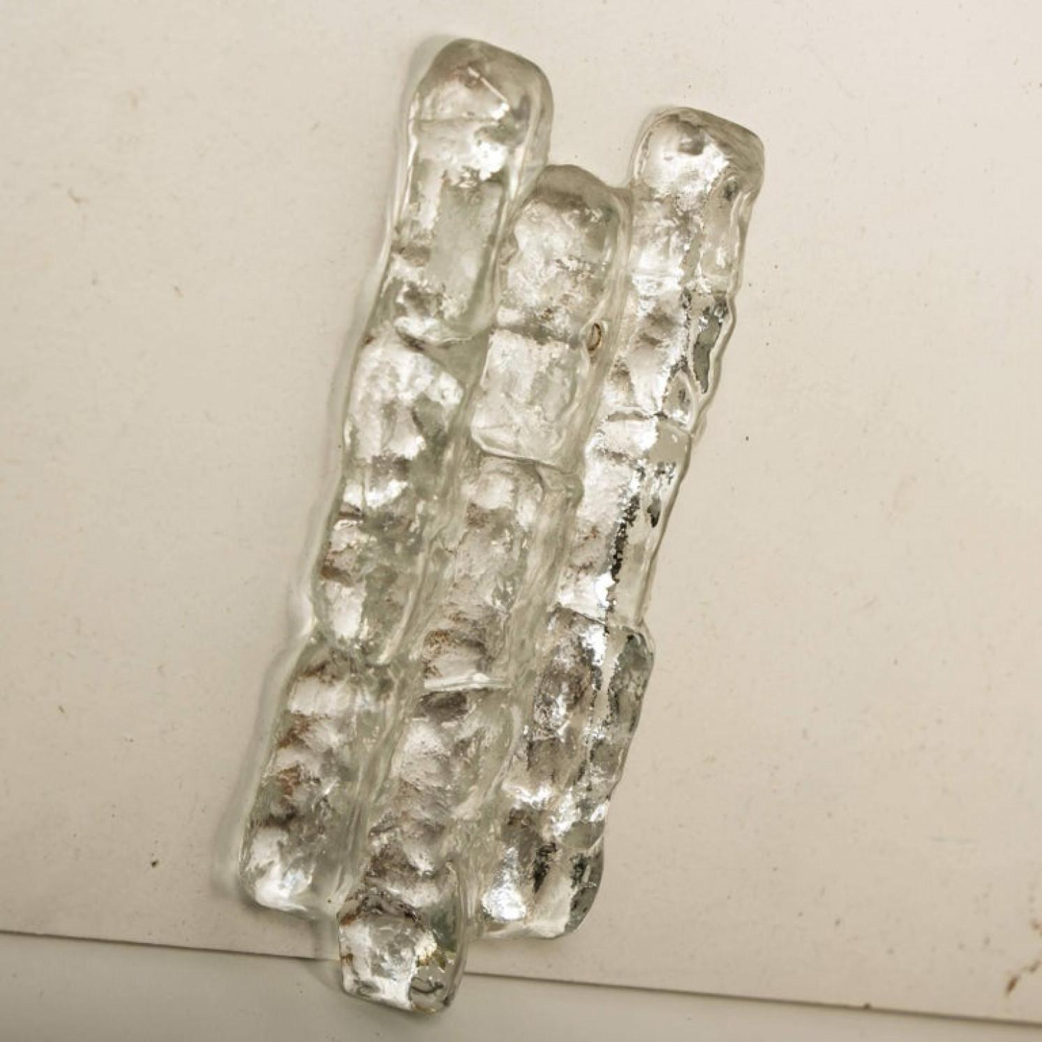 One of The Six Kalmar Ice Glass Wall Sconces by J.T. Kalmar, Austria, 1970s For Sale 7