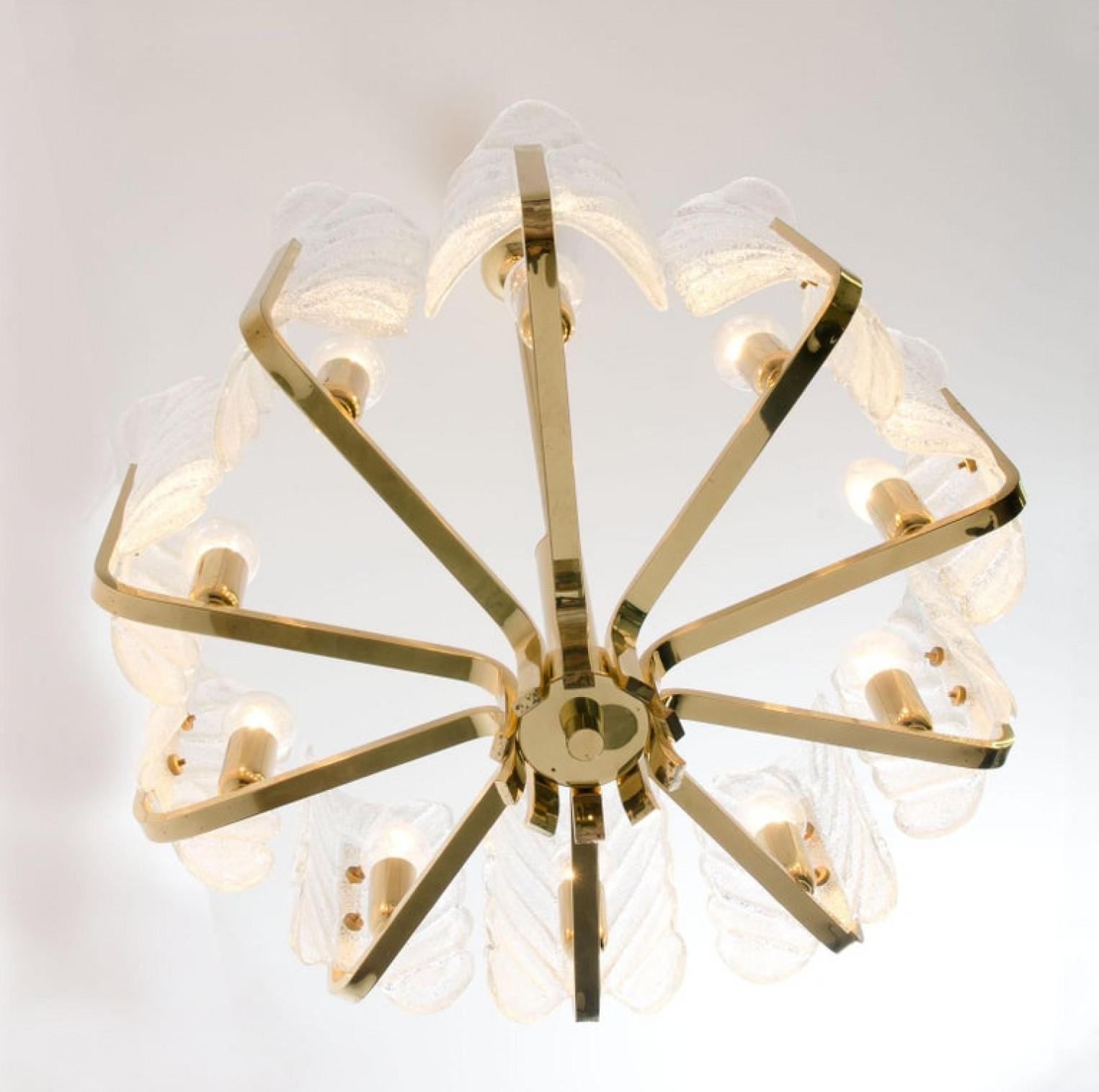 One of the Six Large Fagerlund Glass Leaves Brass Chandelier by Orrefors, 1960s For Sale 2