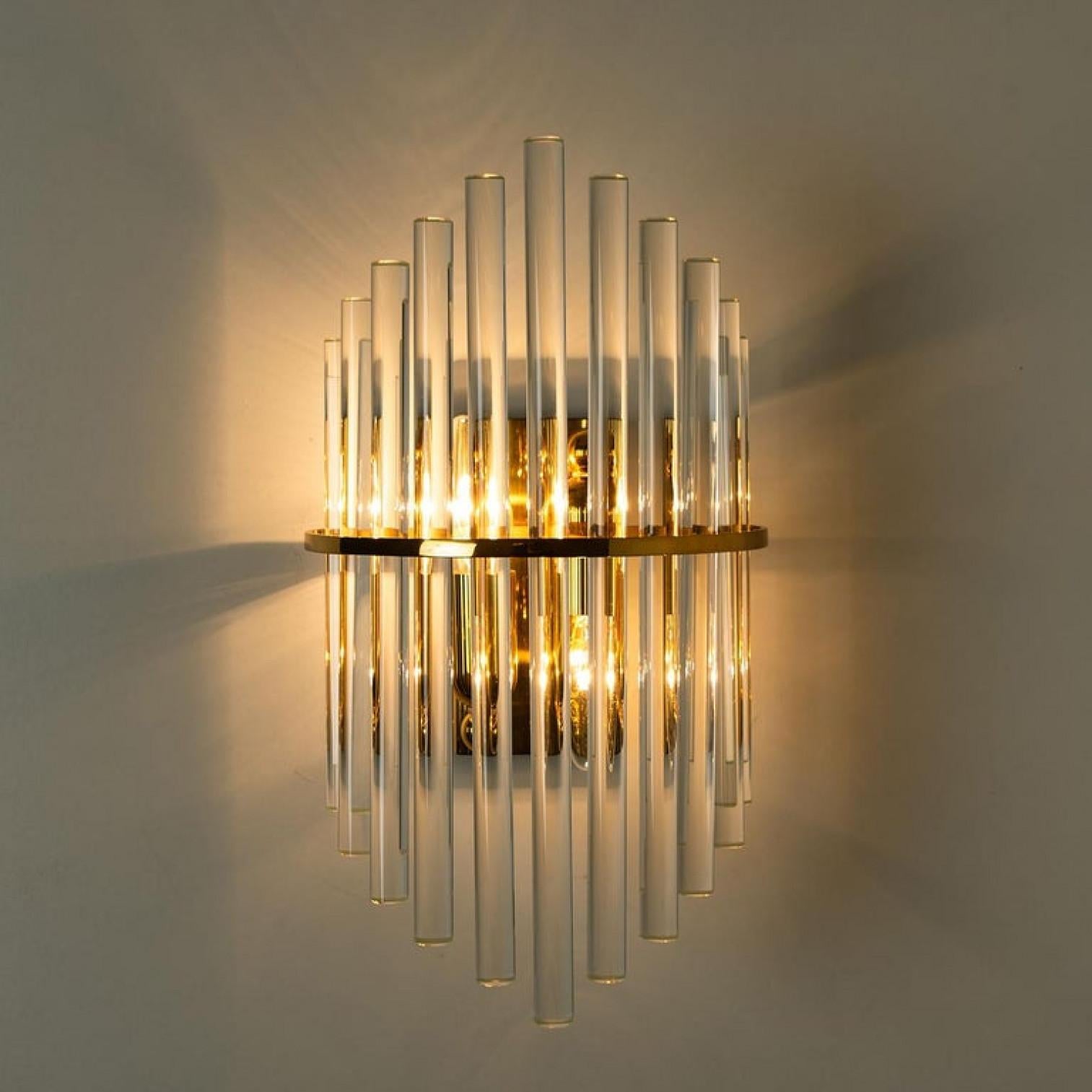 Uno de los seis apliques modernos de varilla de cristal de Sciolari para Lightolier en venta 1