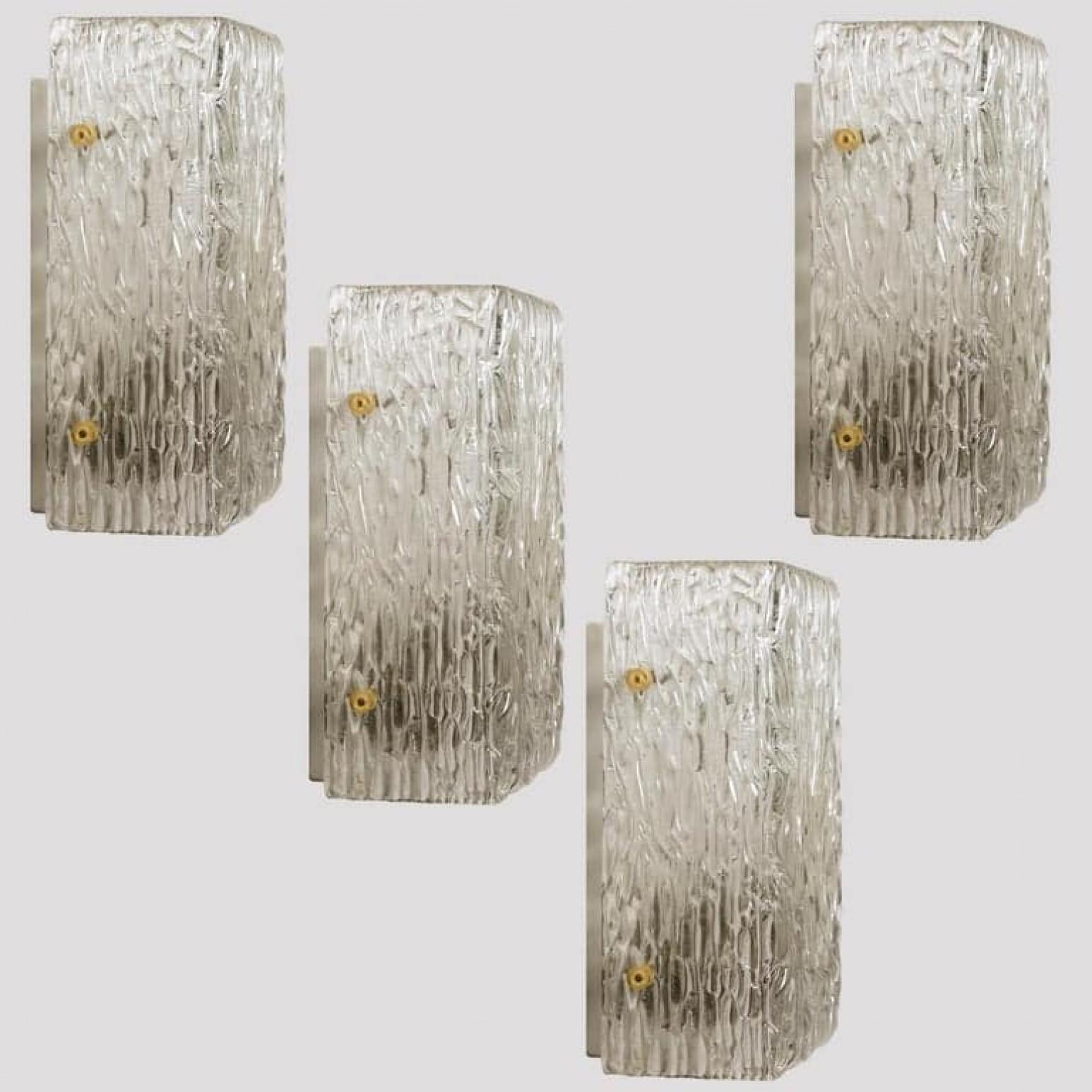 Un des six luminaires modernes faits à la main par J.T. Kalmar, Autriche, pour Katie en vente 3