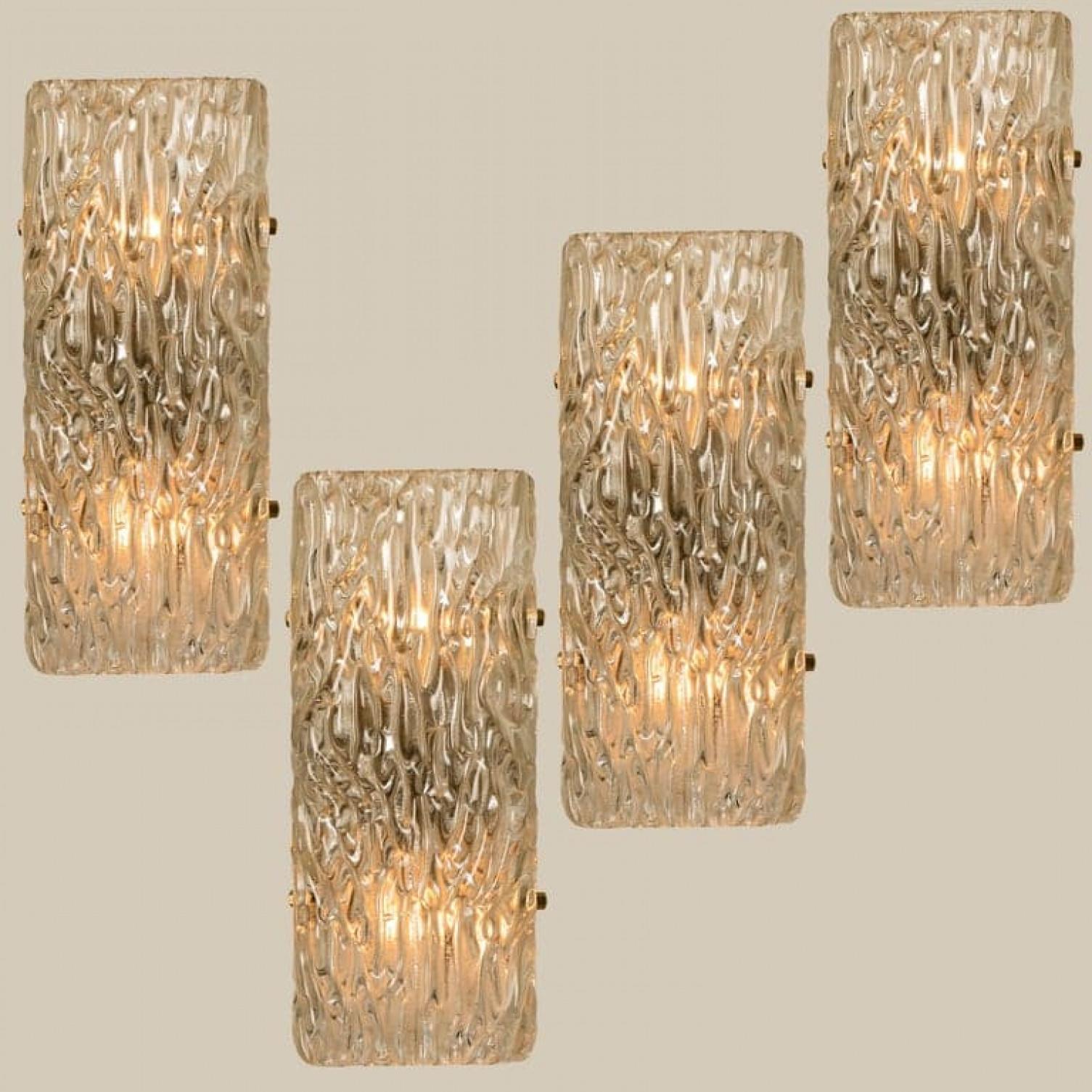 Un des six luminaires modernes faits à la main par J.T. Kalmar, Autriche, pour Katie en vente 7