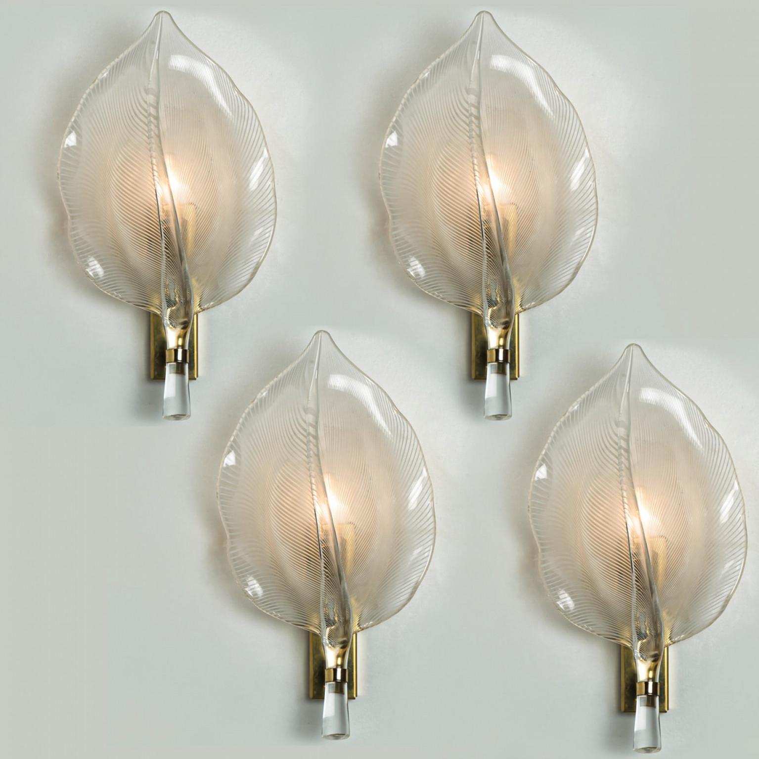 Una delle sei lampade da parete a foglie striate in vetro di Murano di Franco Luce, 1970 in vendita 1