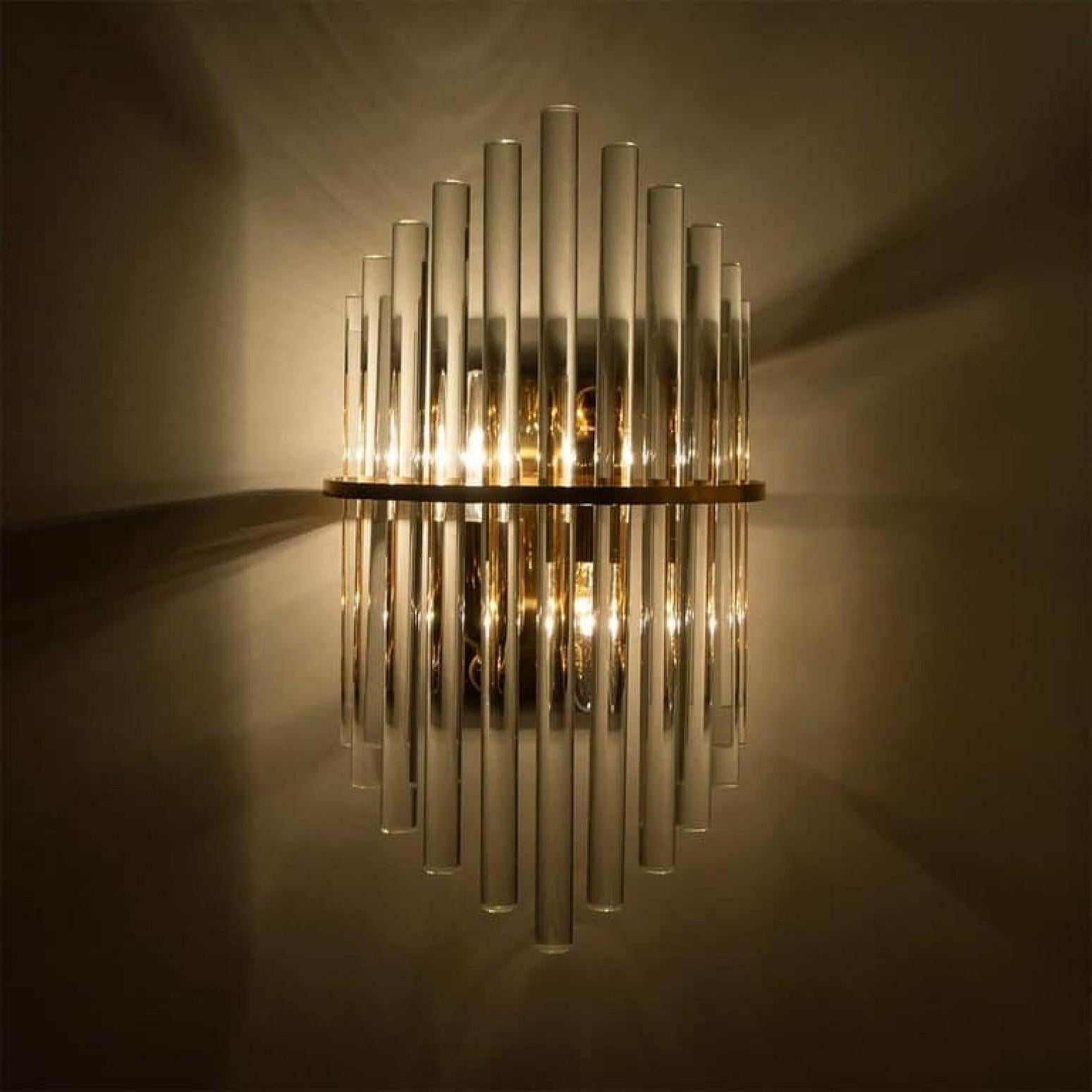 One of the Three Pairs Modern Glass Rod Wall Sconces of Sciolari for Lightoliers en venta 2