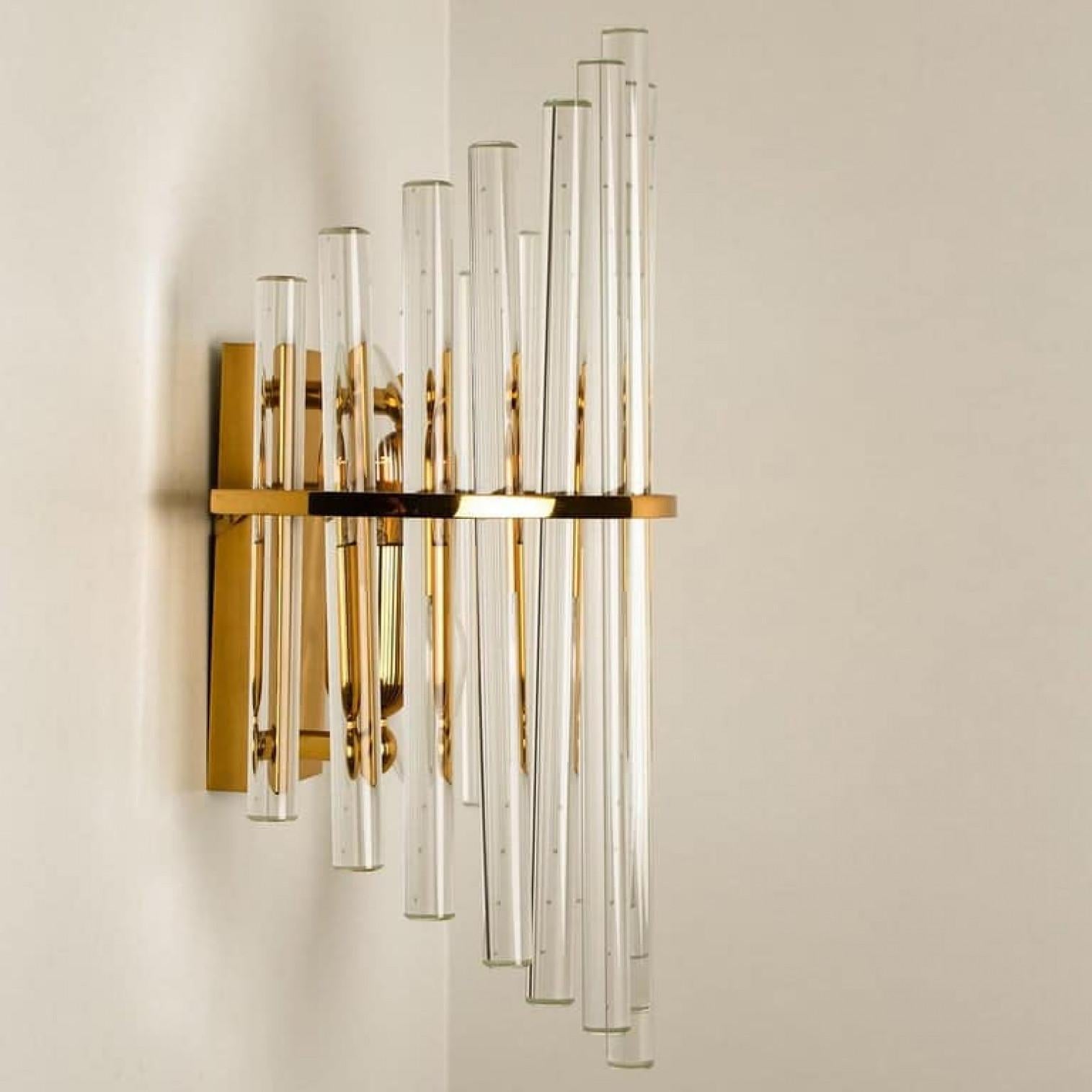One of the Three Pairs Modern Glass Rod Wall Sconces of Sciolari for Lightoliers en venta 4