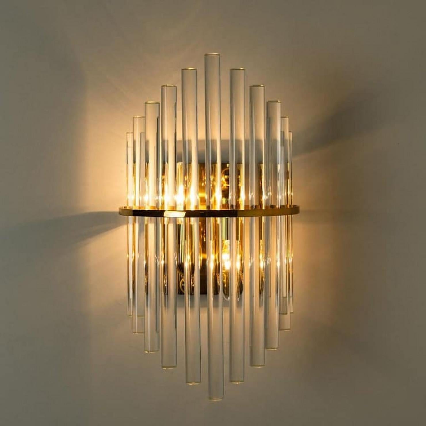 One of the Three Pairs Modern Glass Rod Wall Sconces of Sciolari for Lightoliers siglo XX en venta