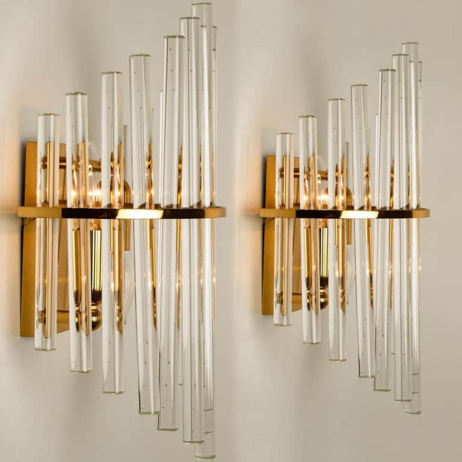 One of the Three Pairs Modern Glass Rod Wall Sconces of Sciolari for Lightoliers en venta 1