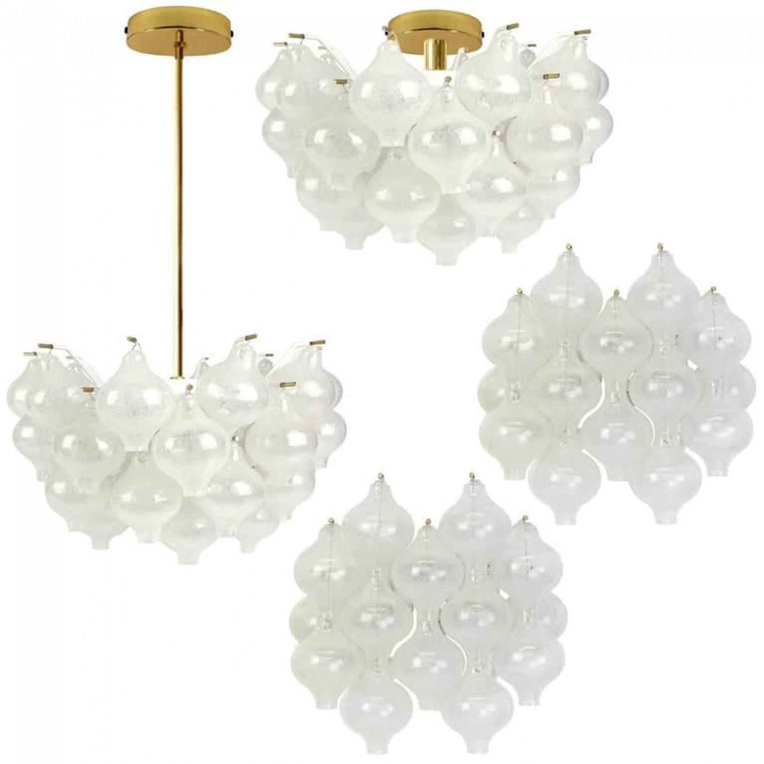 One of the Two Exceptional Large Kalmar 'Tulipan' Light Fixtures, 1960s For Sale 1