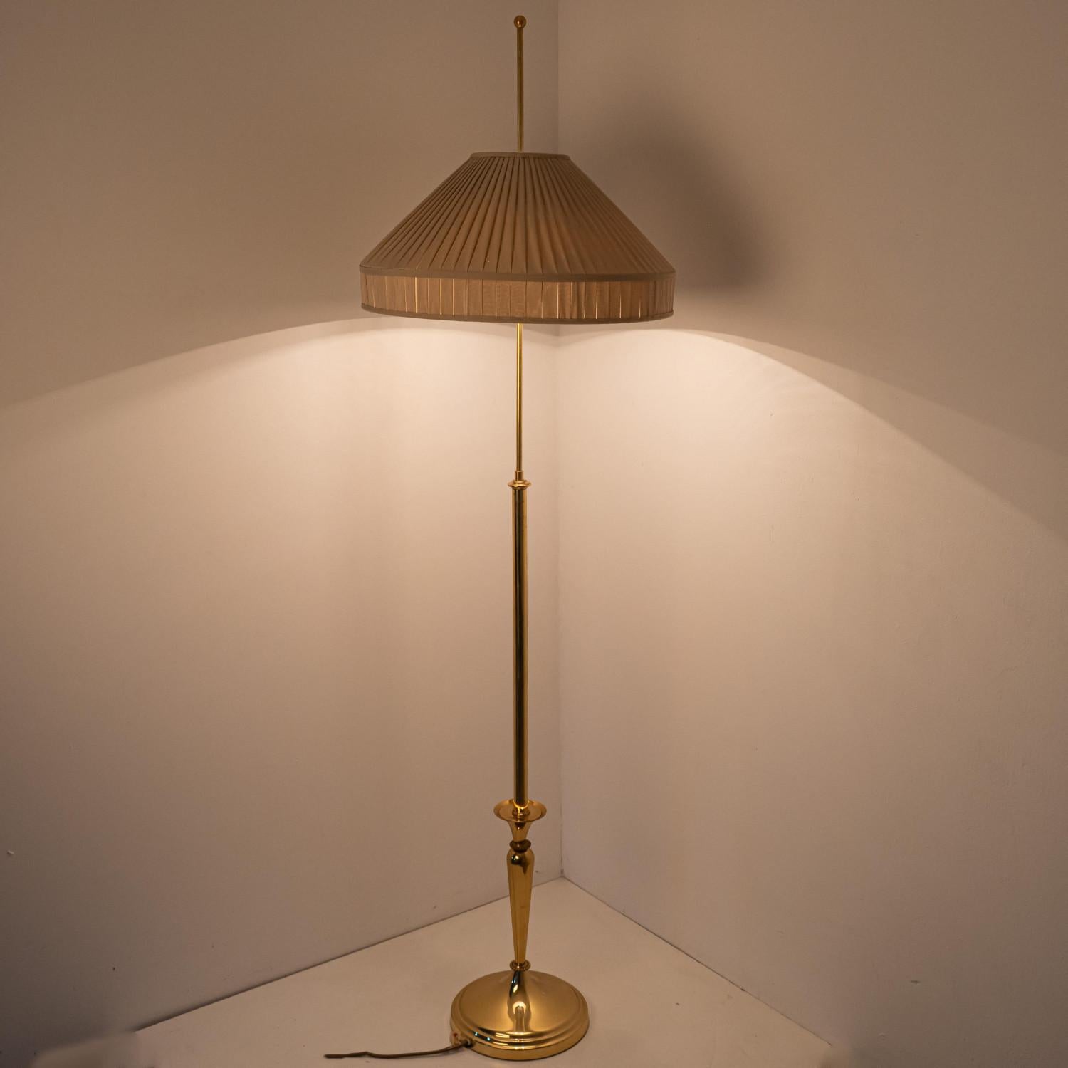 One of the Two Floor Lamps With Modern twist , Germany, 1960 For Sale 4