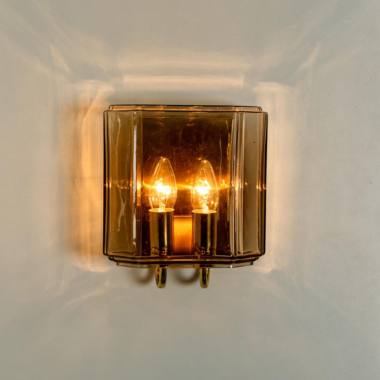 One of the two Pairs of Smoked Glass Wall Lights Sconces by Glashütte Limburg, 1 For Sale 2