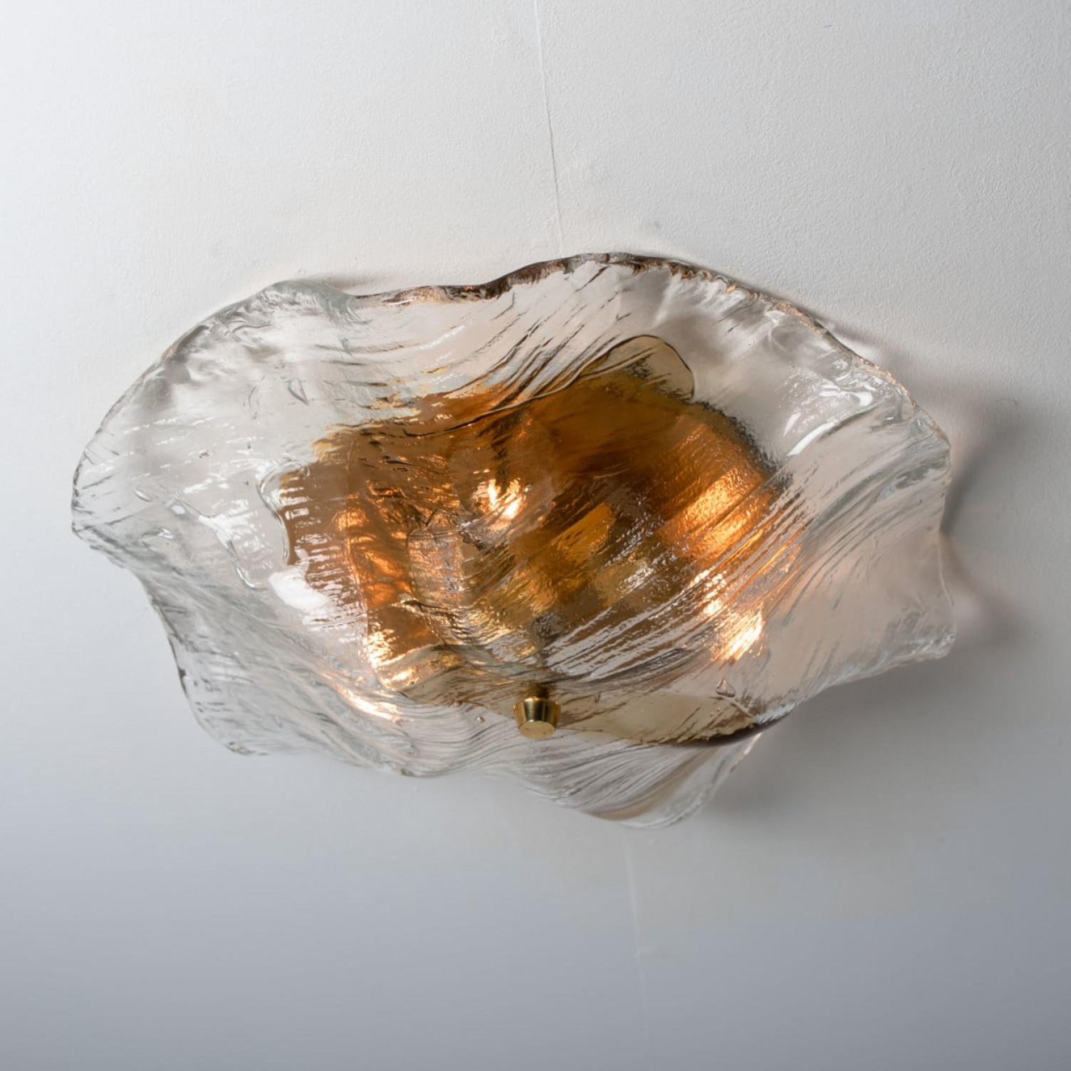 Uno de tres J.T. Apliques empotrables Kalmar Franken Marrón y Transparente, 1960 mediados del siglo XX en venta