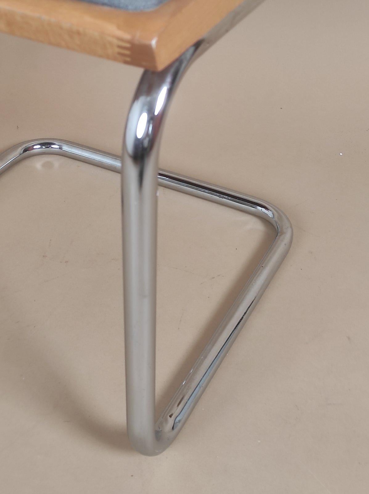 Una delle tre sedie Marcel Breuer Vintage Cesca di BENE Austria anni '80 in vendita 1