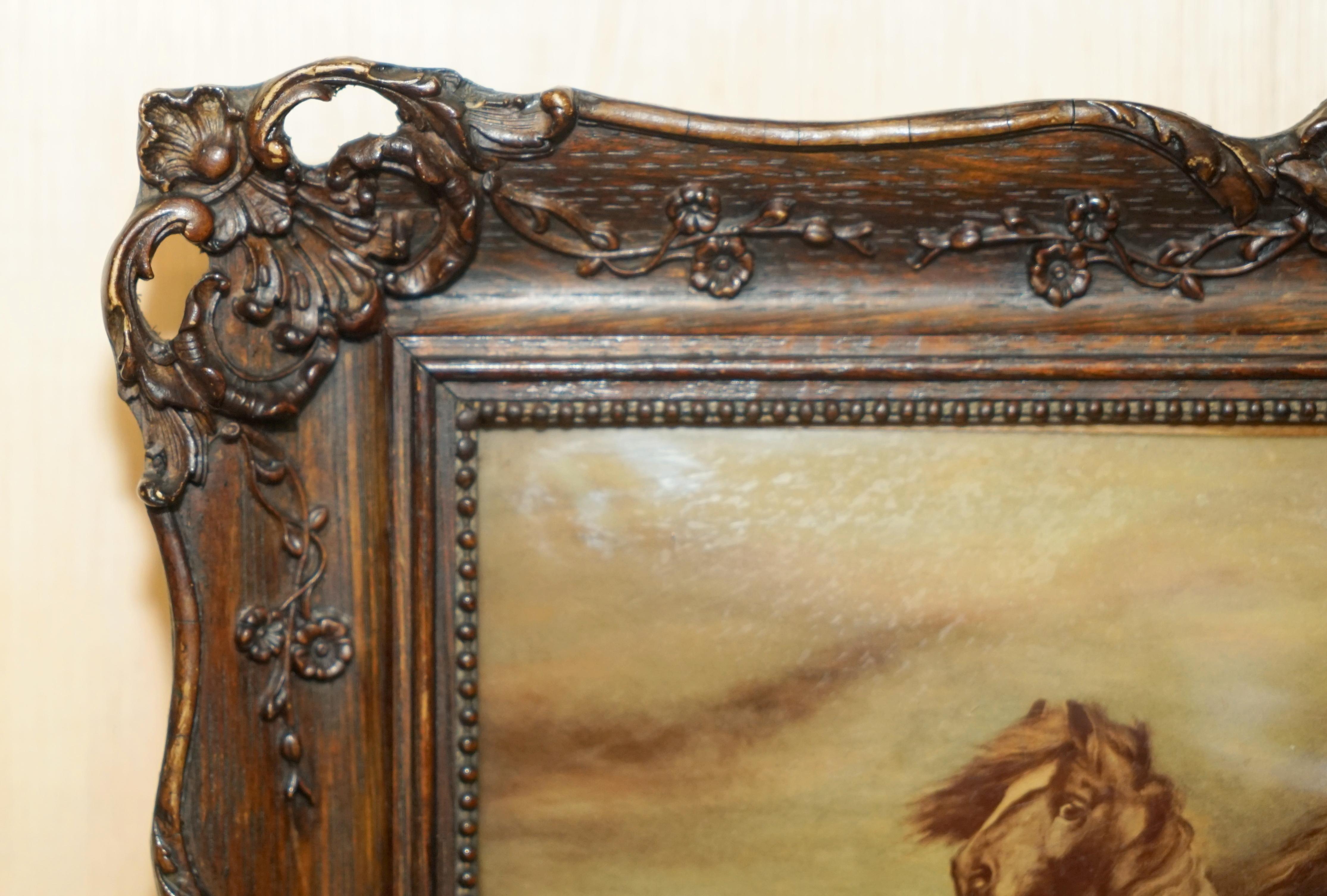 Royal House Antiques

The House Antiques a le plaisir de proposer à la vente l'un des deux tableaux anciens en bois sculpté à la main de l'époque victorienne représentant des chevaux. 

Veuillez noter que les frais de livraison indiqués ne sont