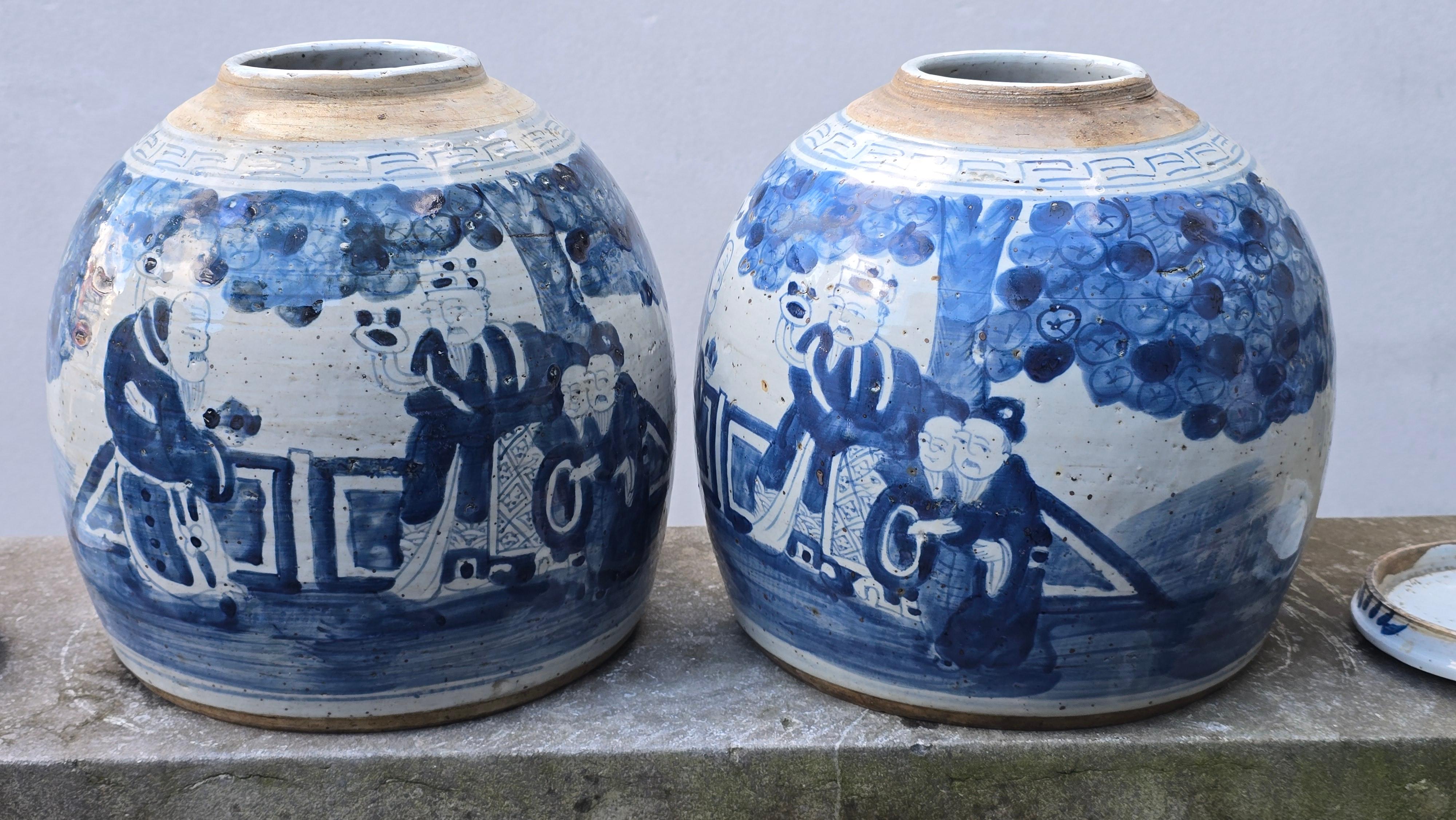 Uno dei due barattoli di zenzero figurativi in porcellana cinese smaltata con coperchio, XIX secolo in vendita 4