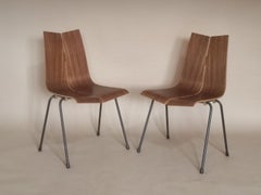 Einer von zwei Hans Bellmann GA-Stühlen für Horgenglarus