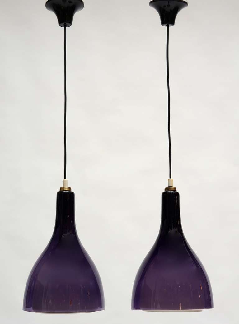 Two Italian Murano glass pendant lights. 1970s.
Measures: Diameter 22 cm.
Height fixture 32 cm.
 