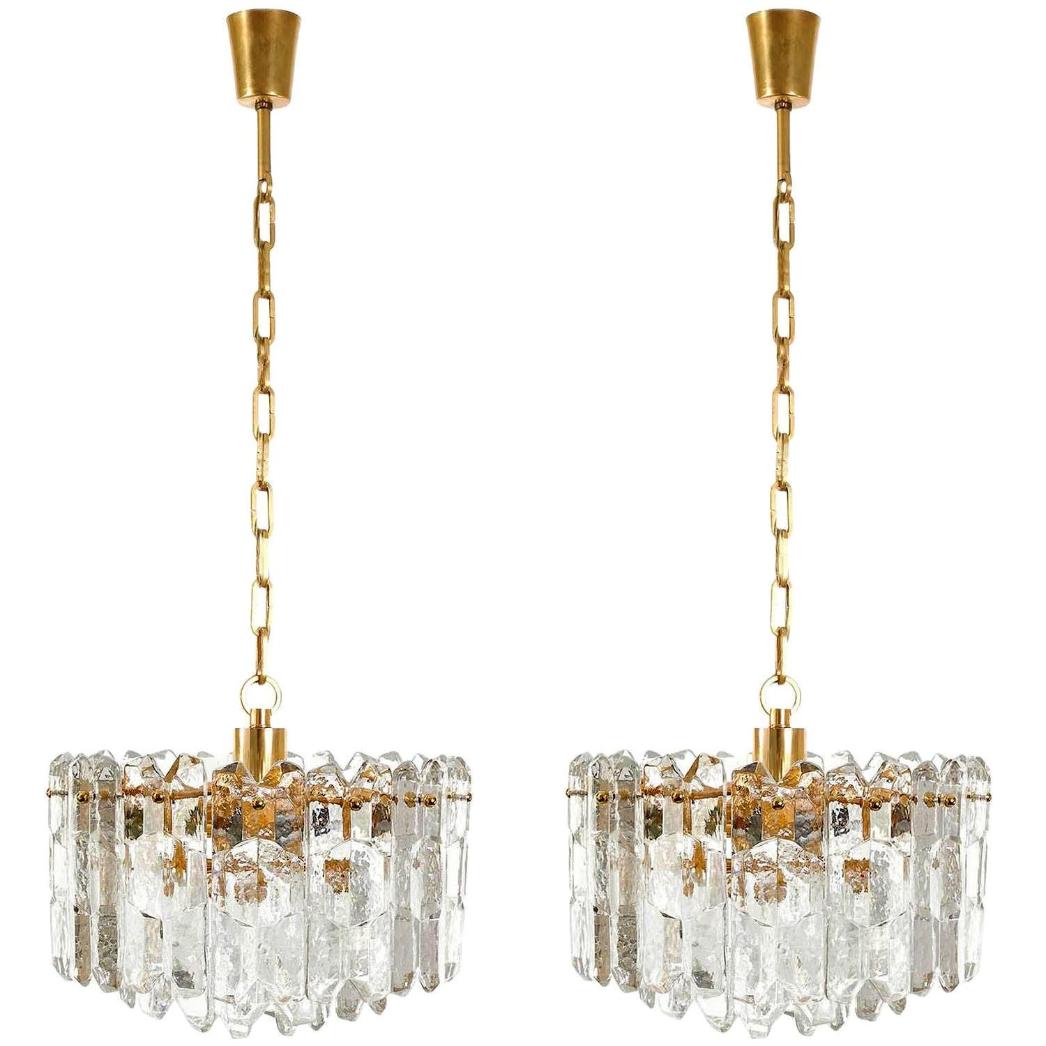 One of Two Chandeliers Pendant Lights 'Palazzo' by Kalmar, Gilt Brass Glass 1970