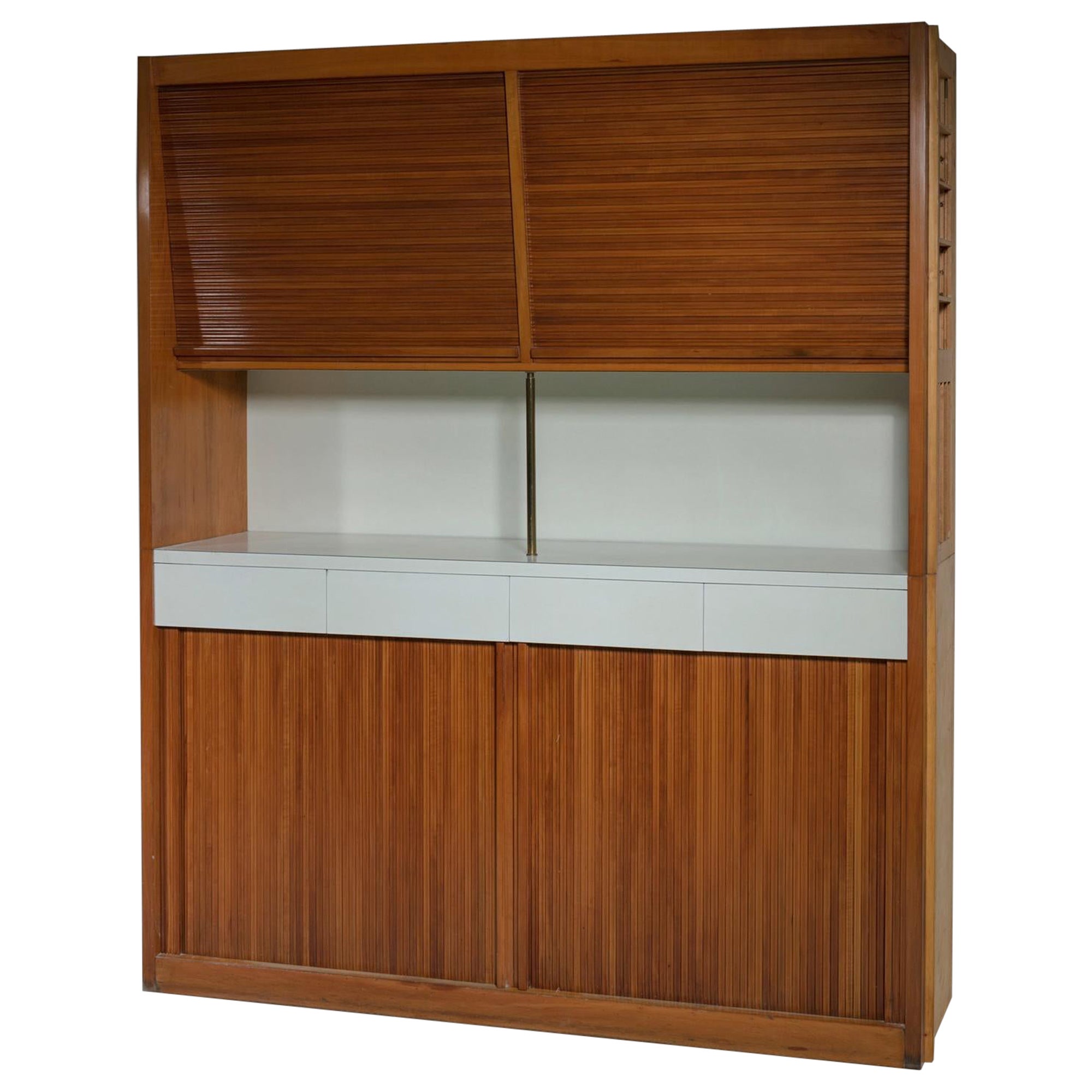 Pieza de almacenaje fabricada por Osvaldo Borsani, Italia, años 50