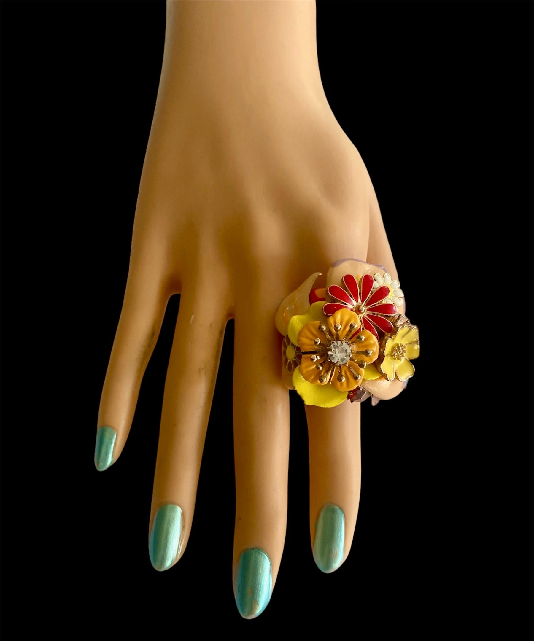 Anello unico. Handmade & High Upcycling. Pezzi in resina, cristallo e vintage. 18 mm. in vendita 7