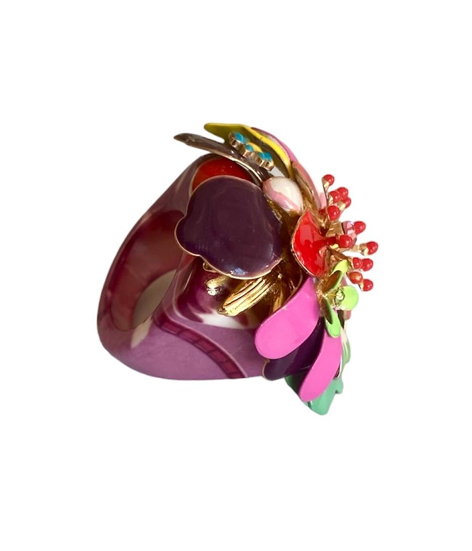 Artigiano Anello unico. Handmade & High Upcycling. Pezzi in resina, cristallo e vintage. 18 mm. in vendita