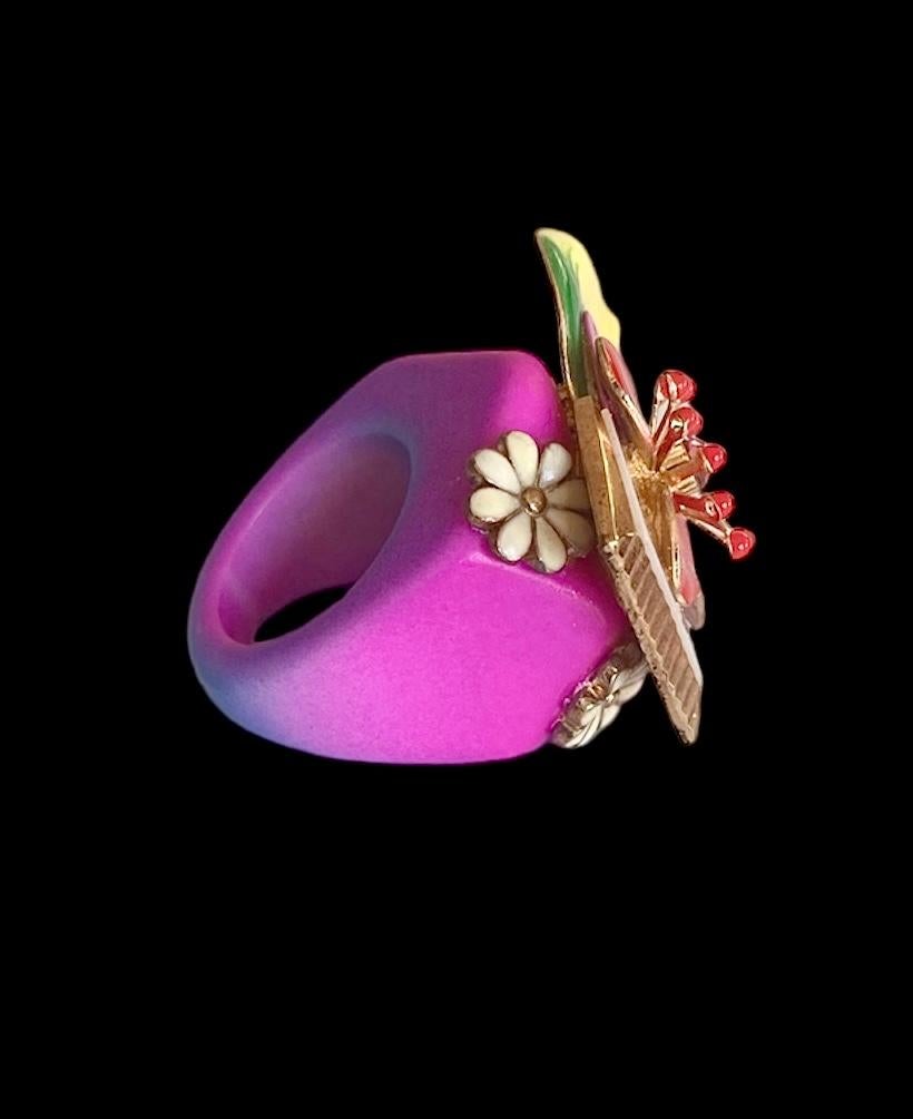 Anello unico. Handmade & High Upcycling. Pezzi in resina, cristallo e vintage. 18 mm. In condizioni Nuovo in vendita a ZARAGOZA, ES