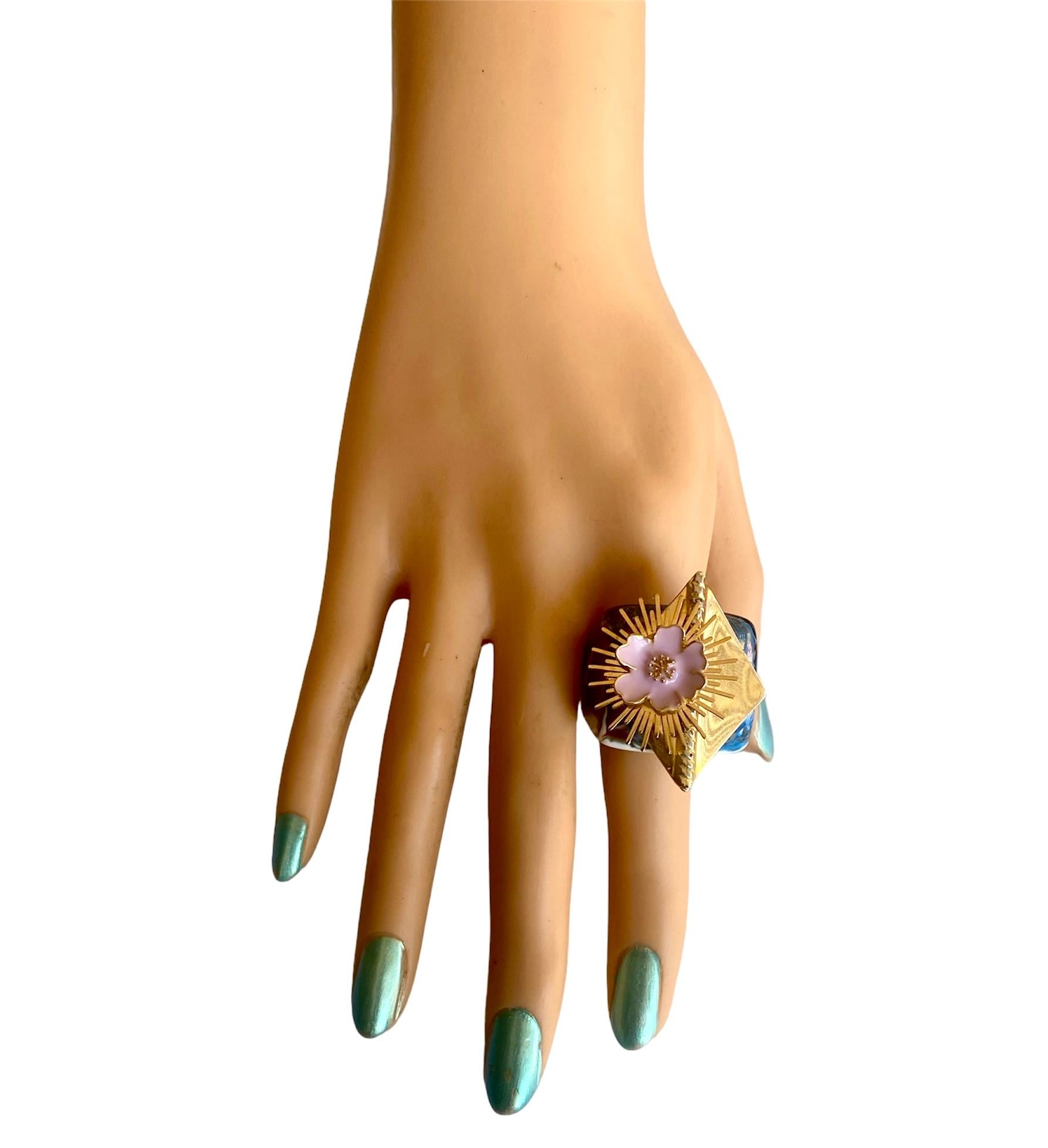 One Off Ring. Handmade & High Upcycling. Resin, Crystal & Vintage Pieces. 18mm. For Sale 1