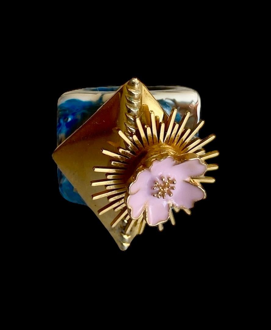 One Off Ring. Handmade & High Upcycling. Resin, Crystal & Vintage Pieces. 18mm. For Sale 2