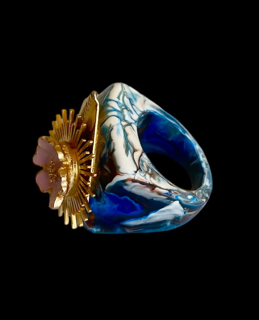 One Off Ring. Handmade & High Upcycling. Resin, Crystal & Vintage Pieces. 18mm. For Sale 4