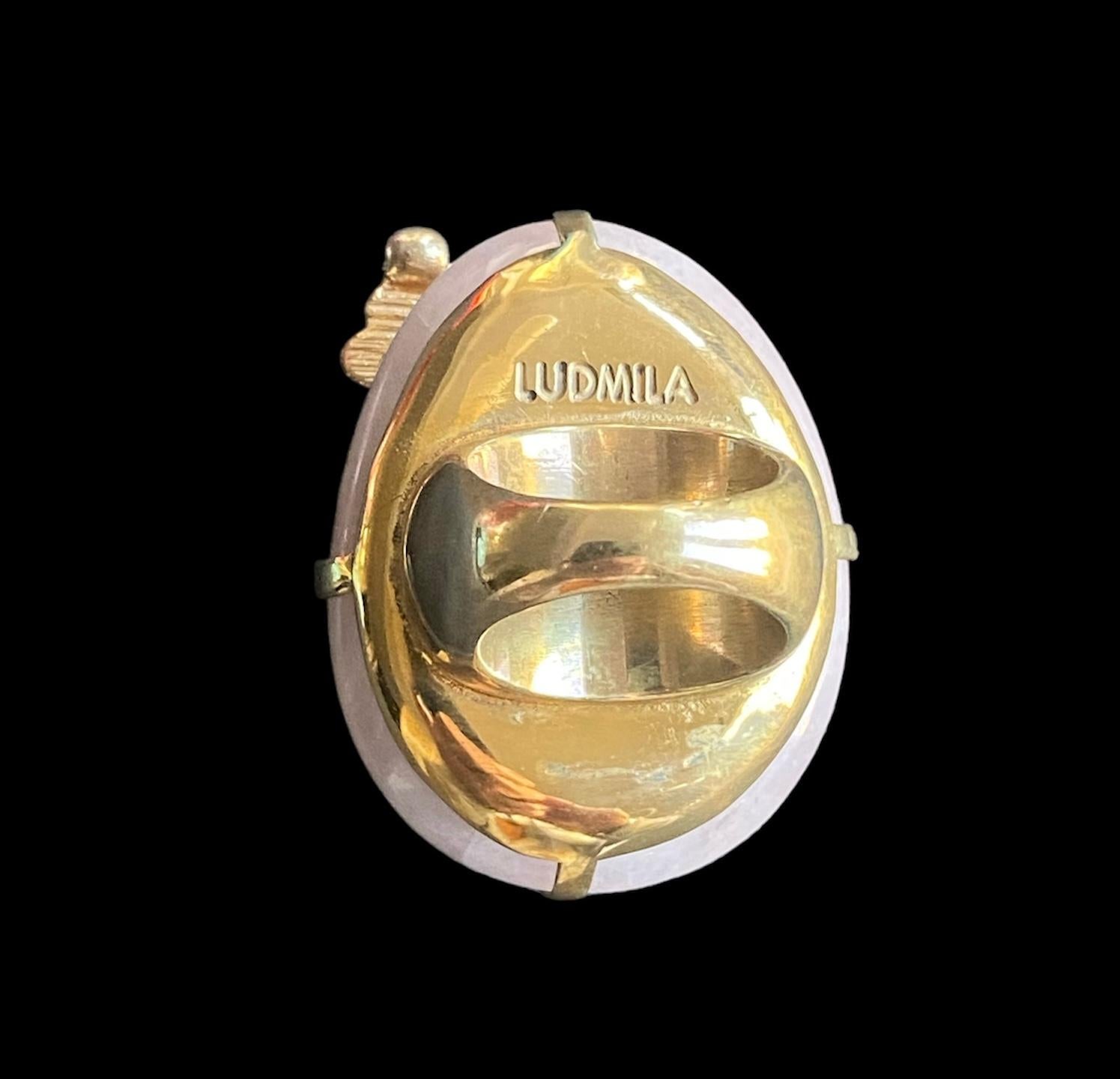 Anillo Único. High Upcycling. Cuarzo, bronce chapado en oro y elementos vintage. en venta 7