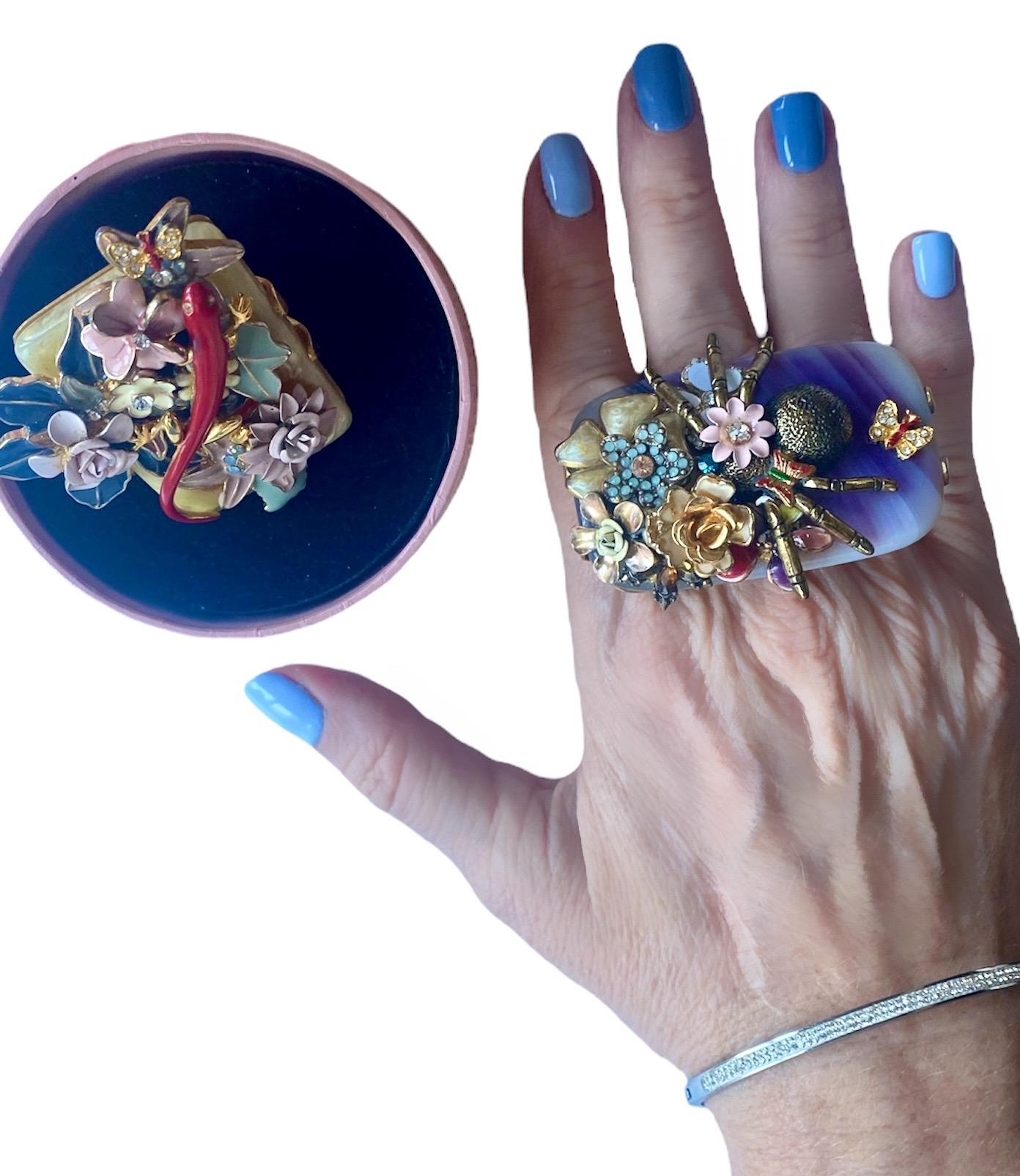 One Off Ring. High Upcycling. Quartz, Gold Plated Bronze & Vintage Elements. For Sale 9