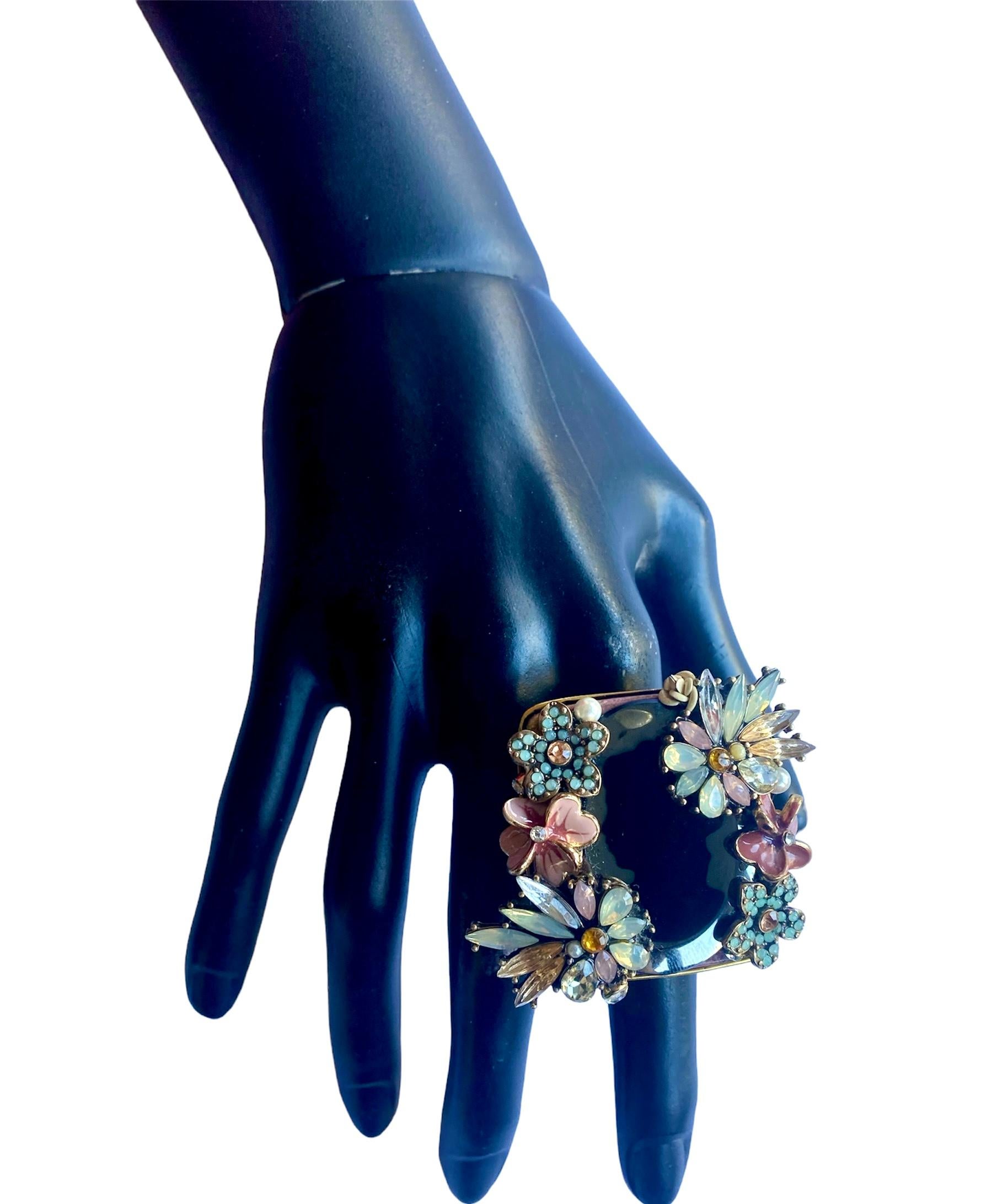 One Off Ring. High Upcycling. Quartz, Gold Plated Bronze & Vintage Elements. For Sale 1