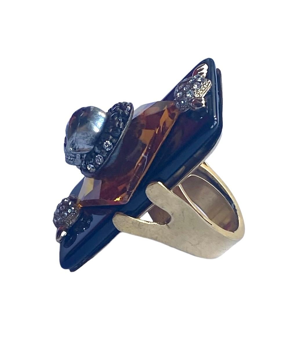 Women's or Men's One Off Ring. High Upcycling. Resin, Gold Plated Bronze & Vintage Elements. For Sale