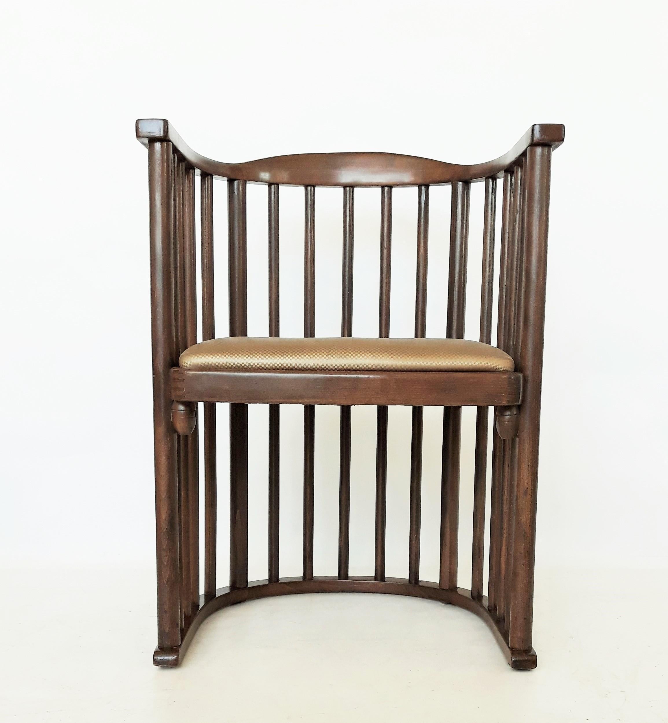 Ein- oder sechs Sessel entworfen von Josef Hoffmann im Angebot 1