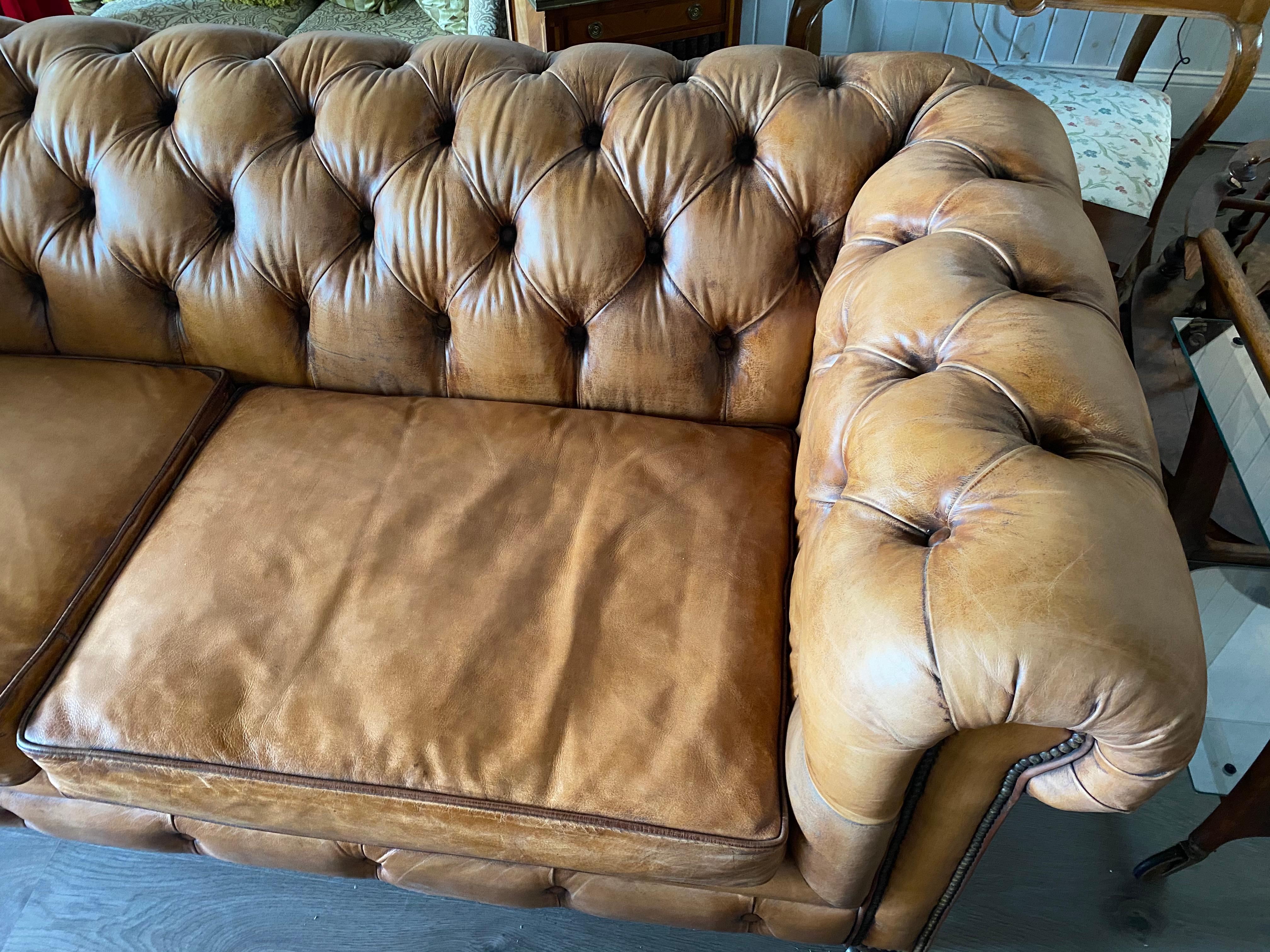 canape anglais chesterfield