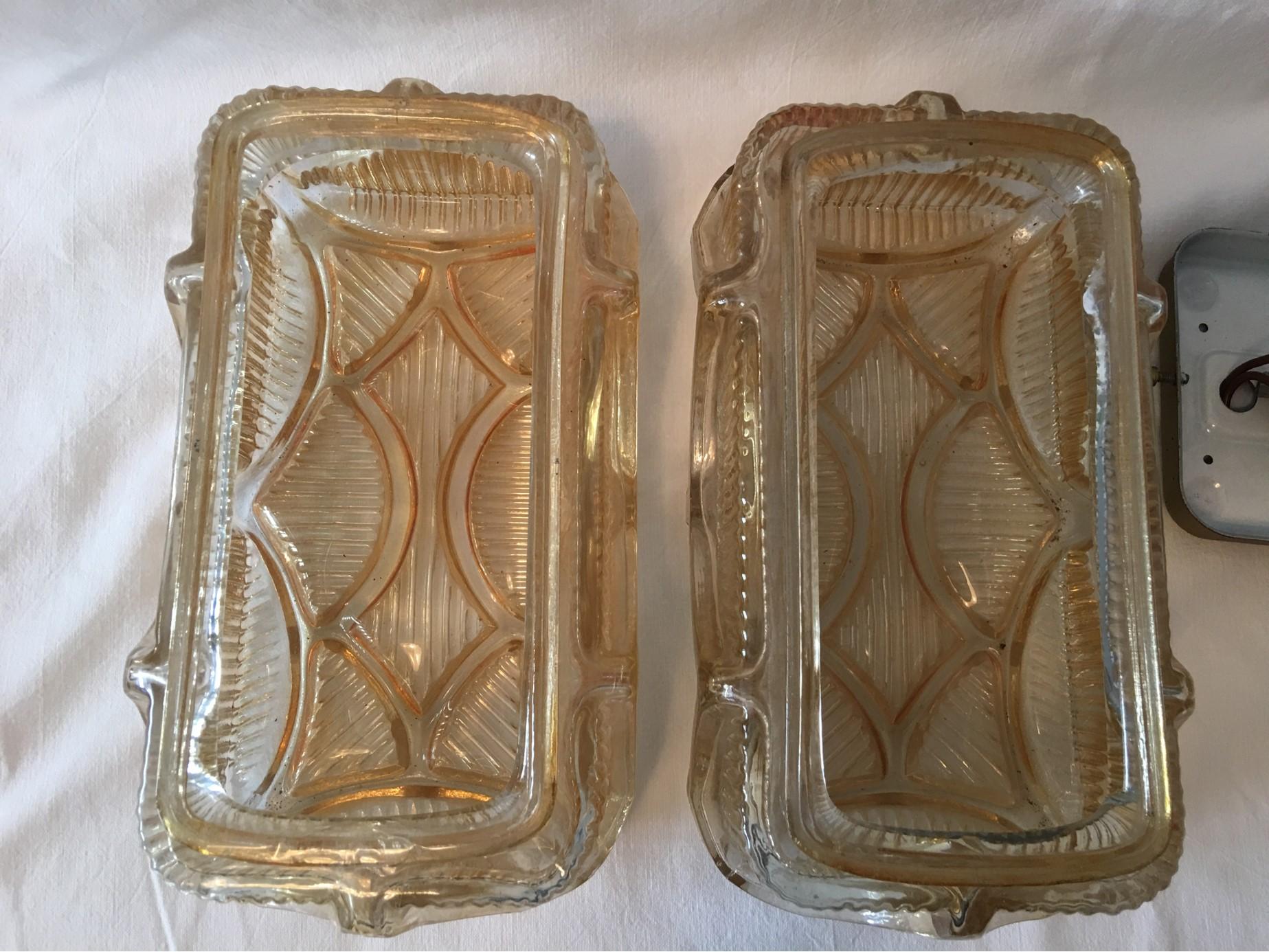 One Pair of 1950s Art Deco Style Wall Lamp Sconces For Sale 3