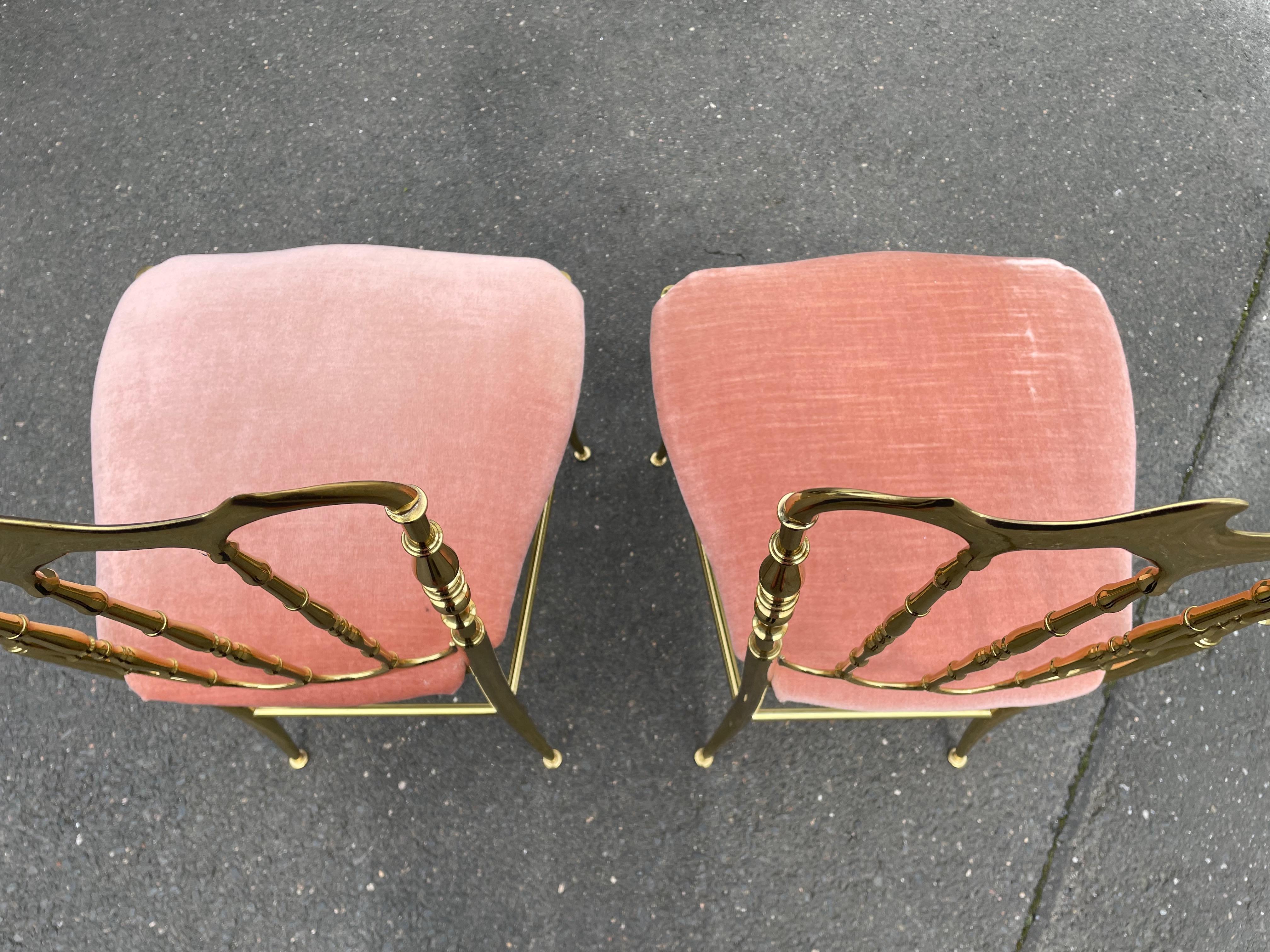  Ein Paar Beistellstühle „Chiavari“. Italien 1950er Jahre. Handpoliertes Messing. im Angebot 6
