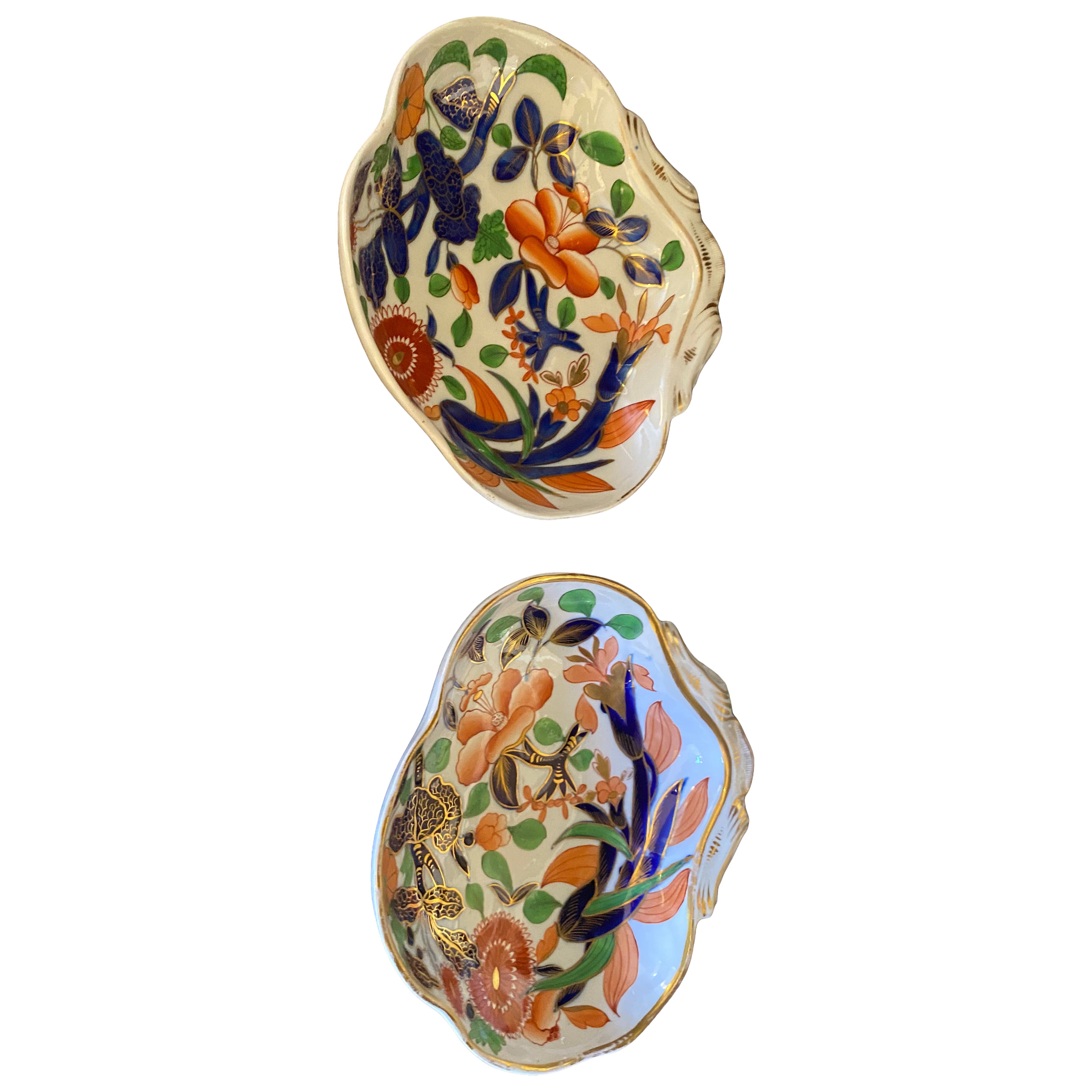 Une paire de plats de service en pierre de fer Imari de style Régence anglaise. 1825 en vente
