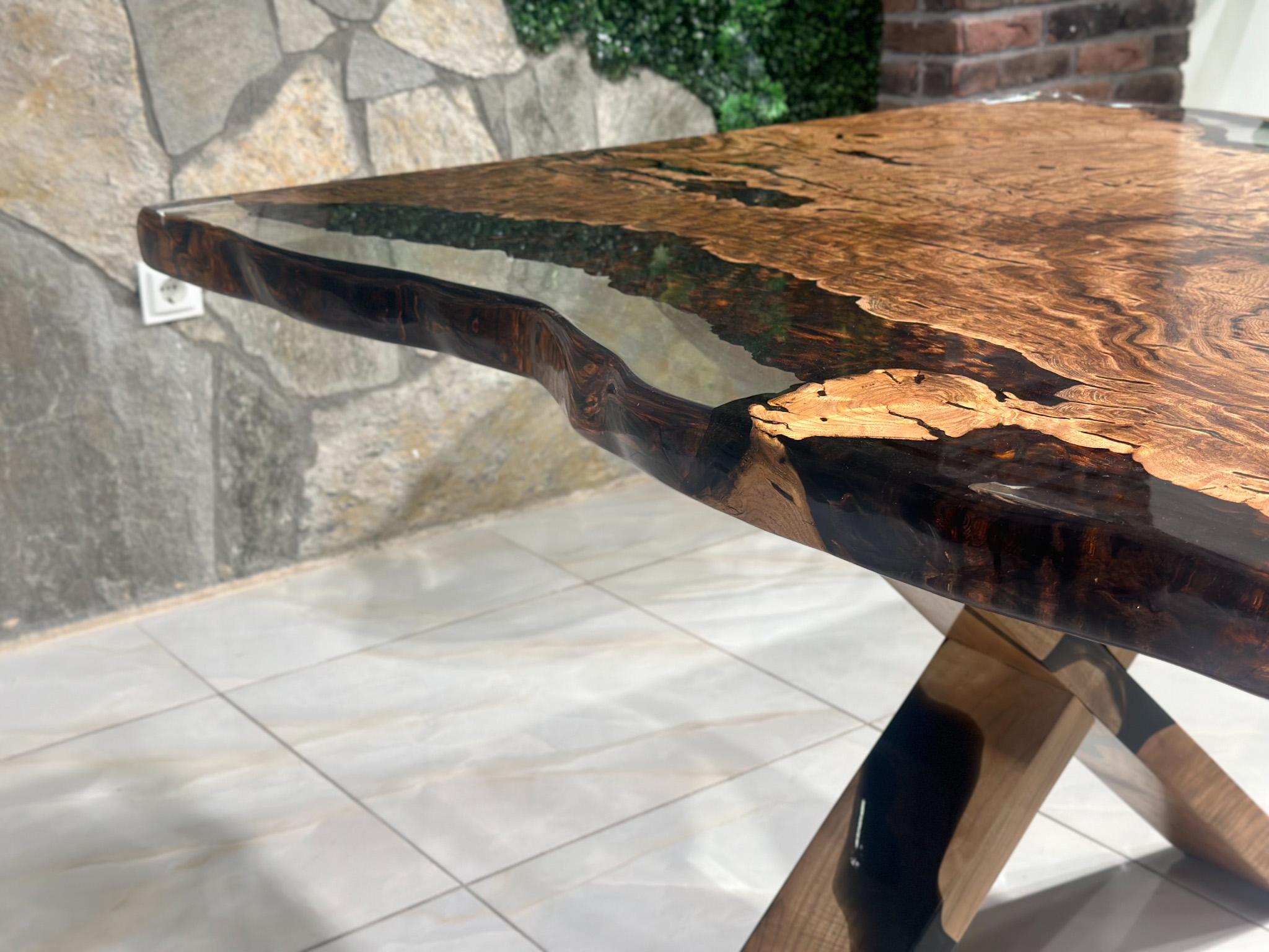 One-Piece Chestnut Live EdgeClear Epoxy Resin Dining Table For Sale 5
