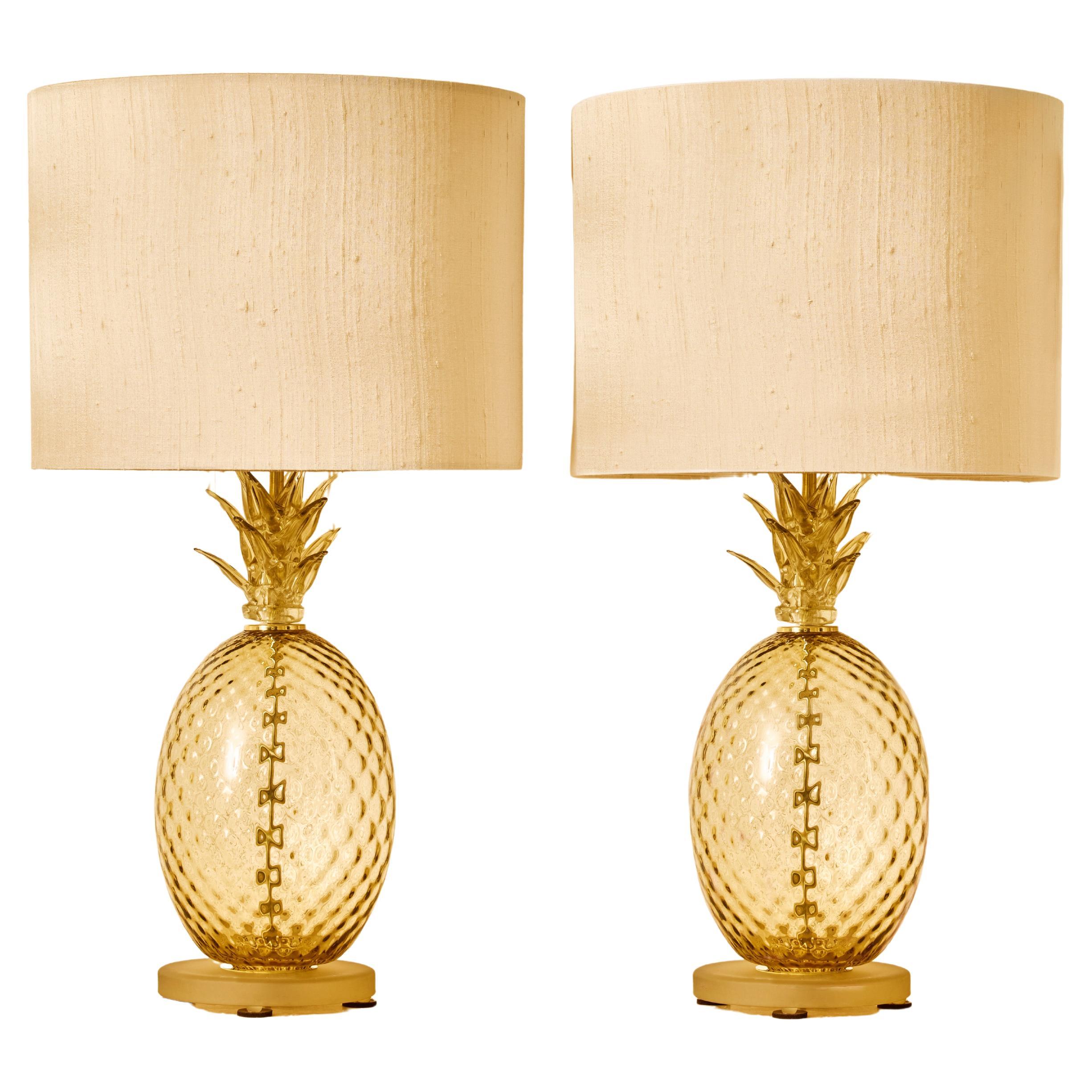 ONE "Pineapple" table lamp in Murano by Studio Glustin For Sale