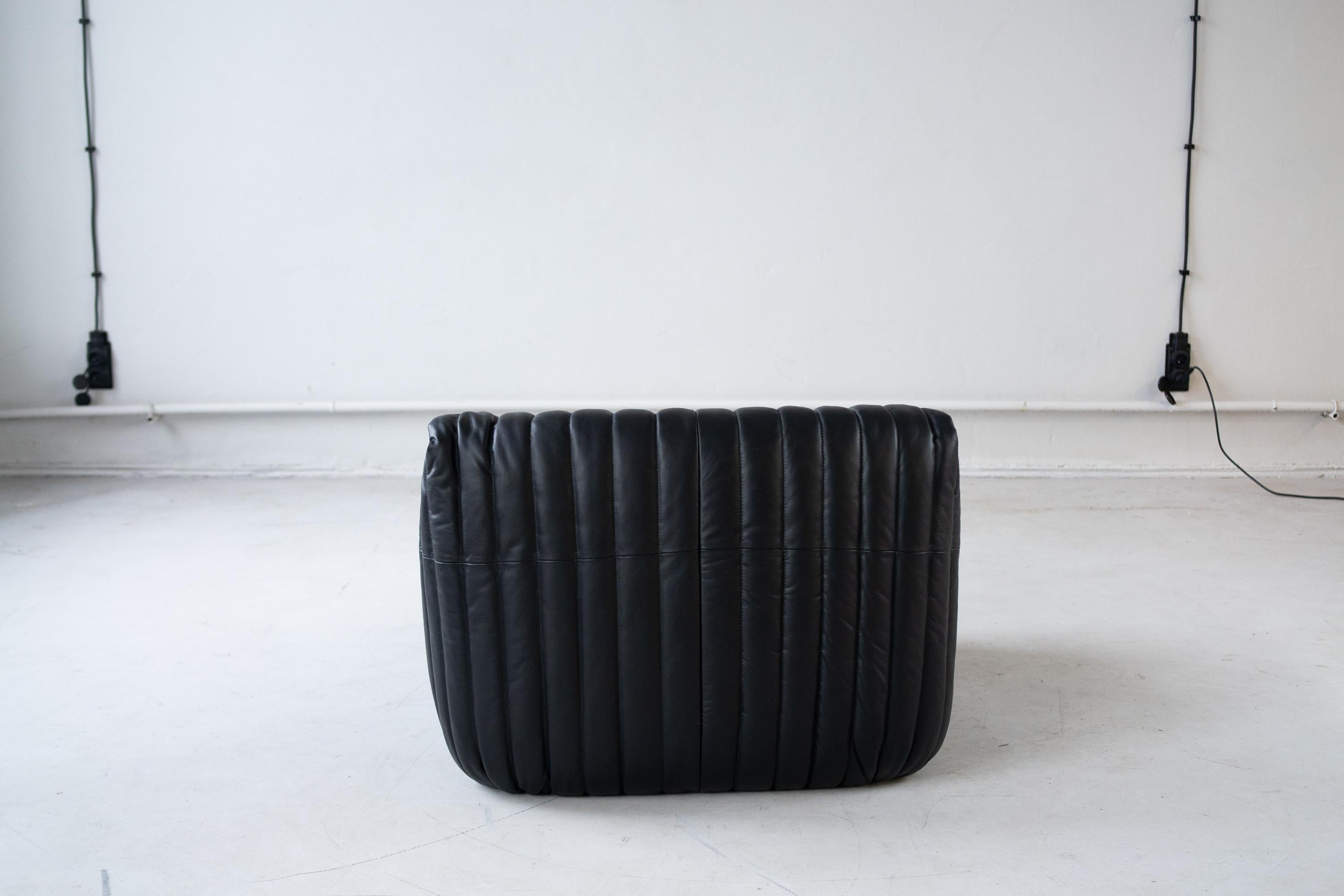One seater Sandra sofa  designed by Annie Hiéronimus for Cinna  In Good Condition For Sale In Porto, PT