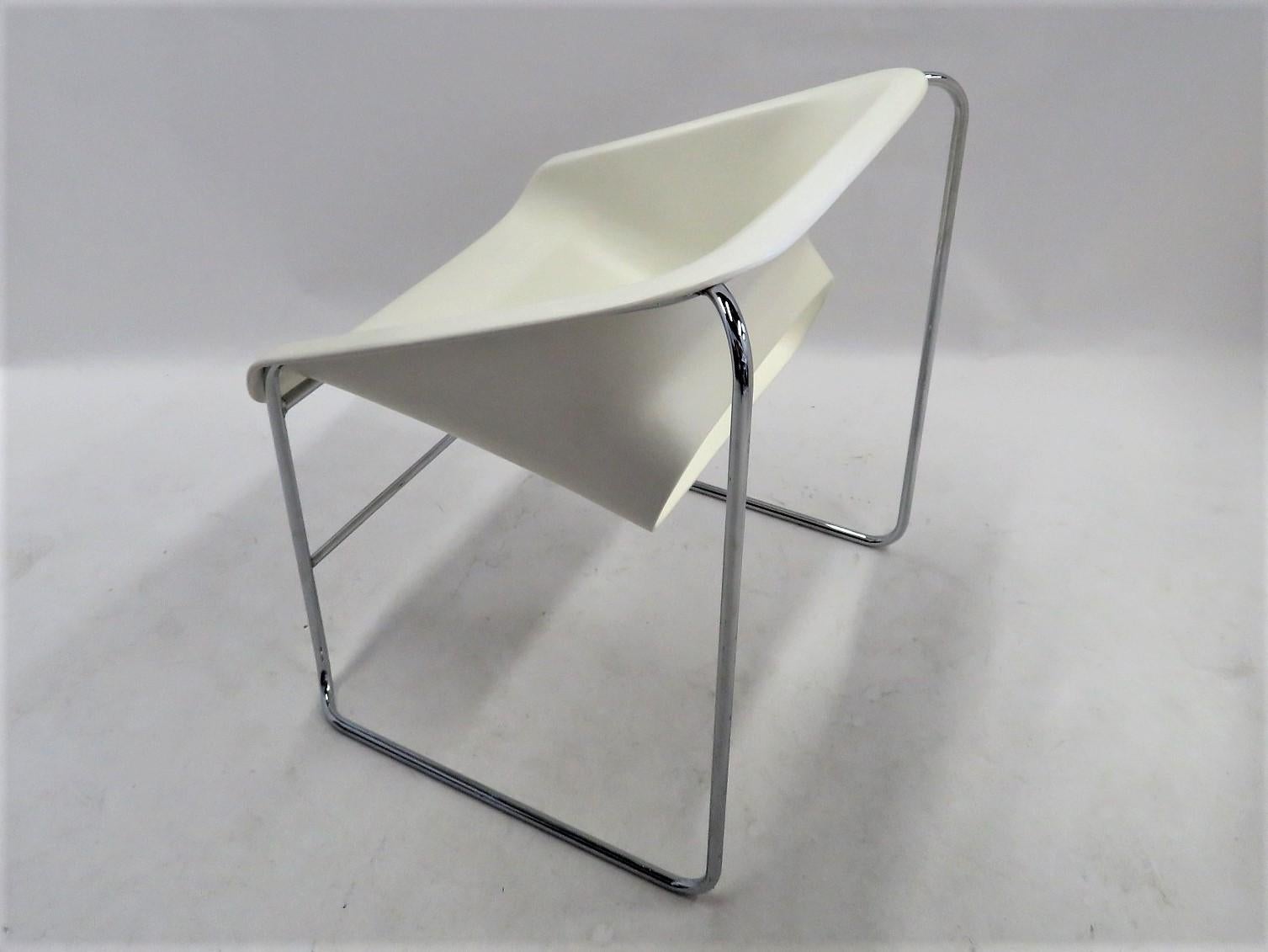 One Set 4 Space Age Modern Lotus Series Chairs Paul Boulva, Artopex Canada 1970s 1