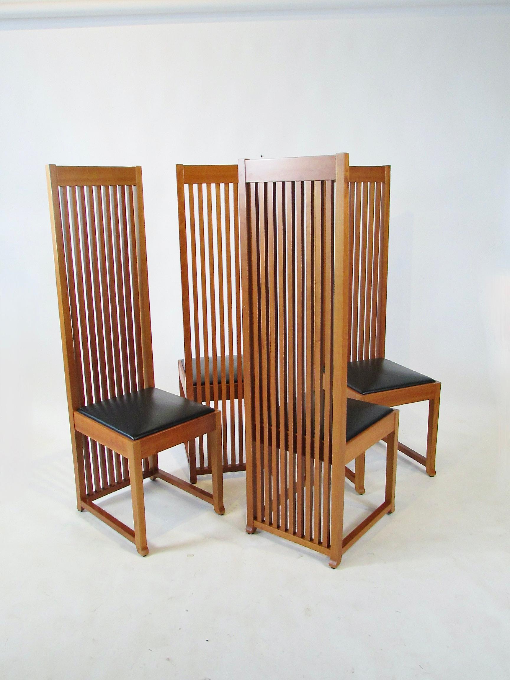 Ein Satz von sechs Frank Lloyd Wright Cassina Robie Stühlen zwei Sätze verfügbar im Angebot 5