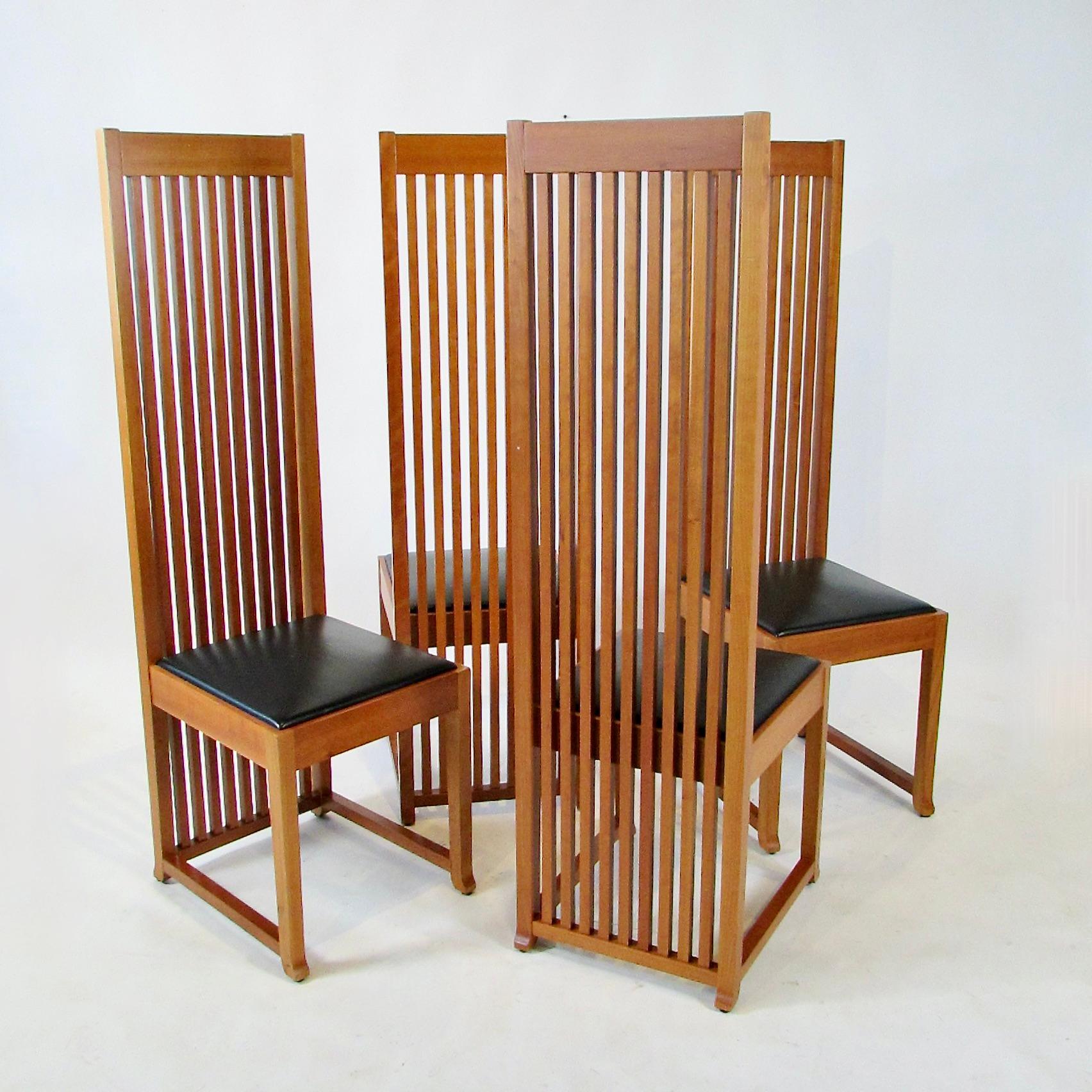 Ein Satz von sechs Frank Lloyd Wright Cassina Robie Stühlen zwei Sätze verfügbar im Angebot 6